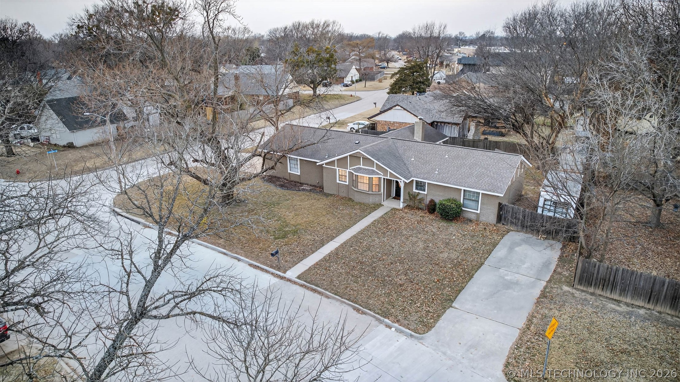 1108 S Poplar Avenue Property Photo 48