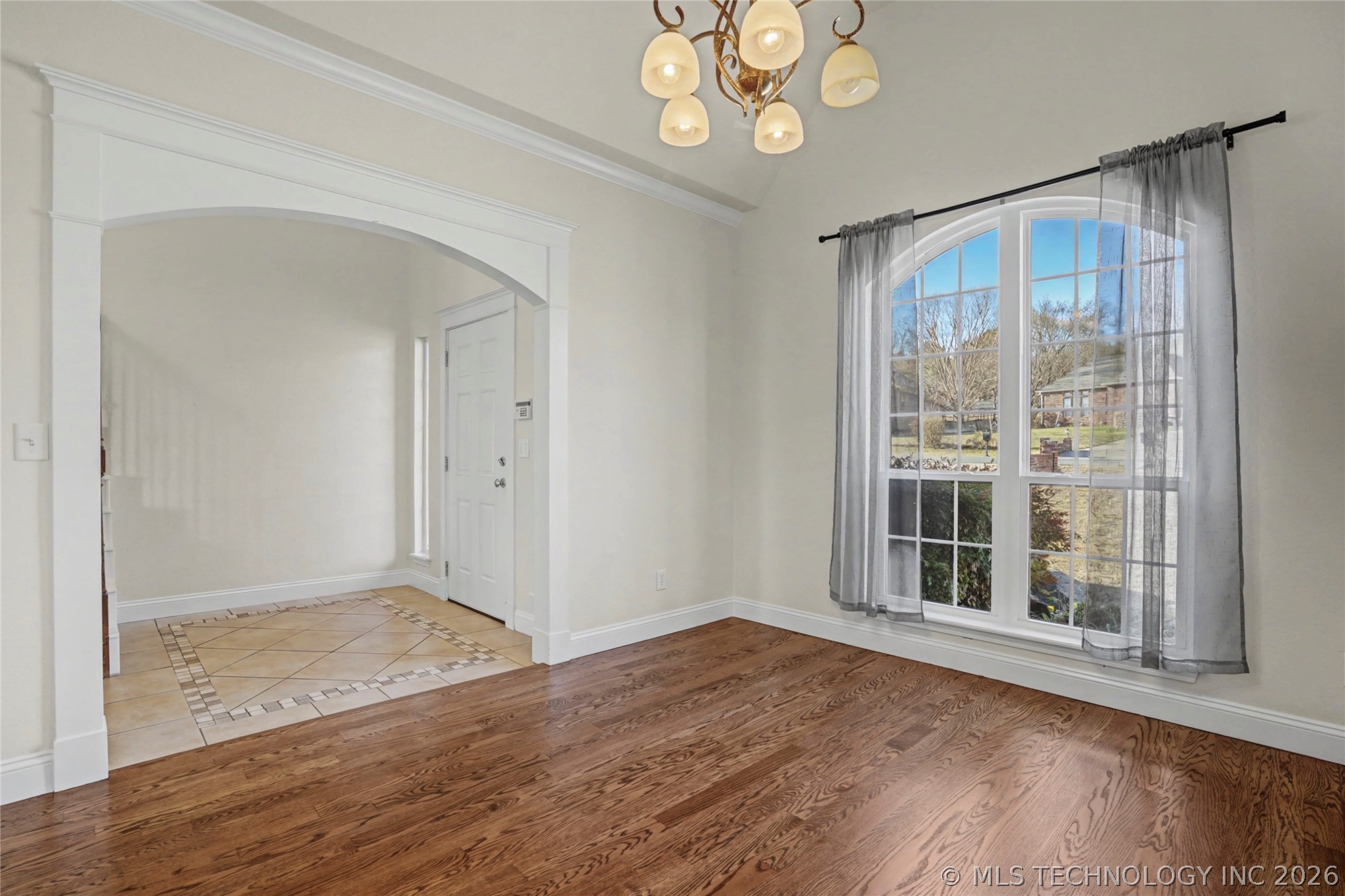 12525 Longhorn Court Property Photo 6
