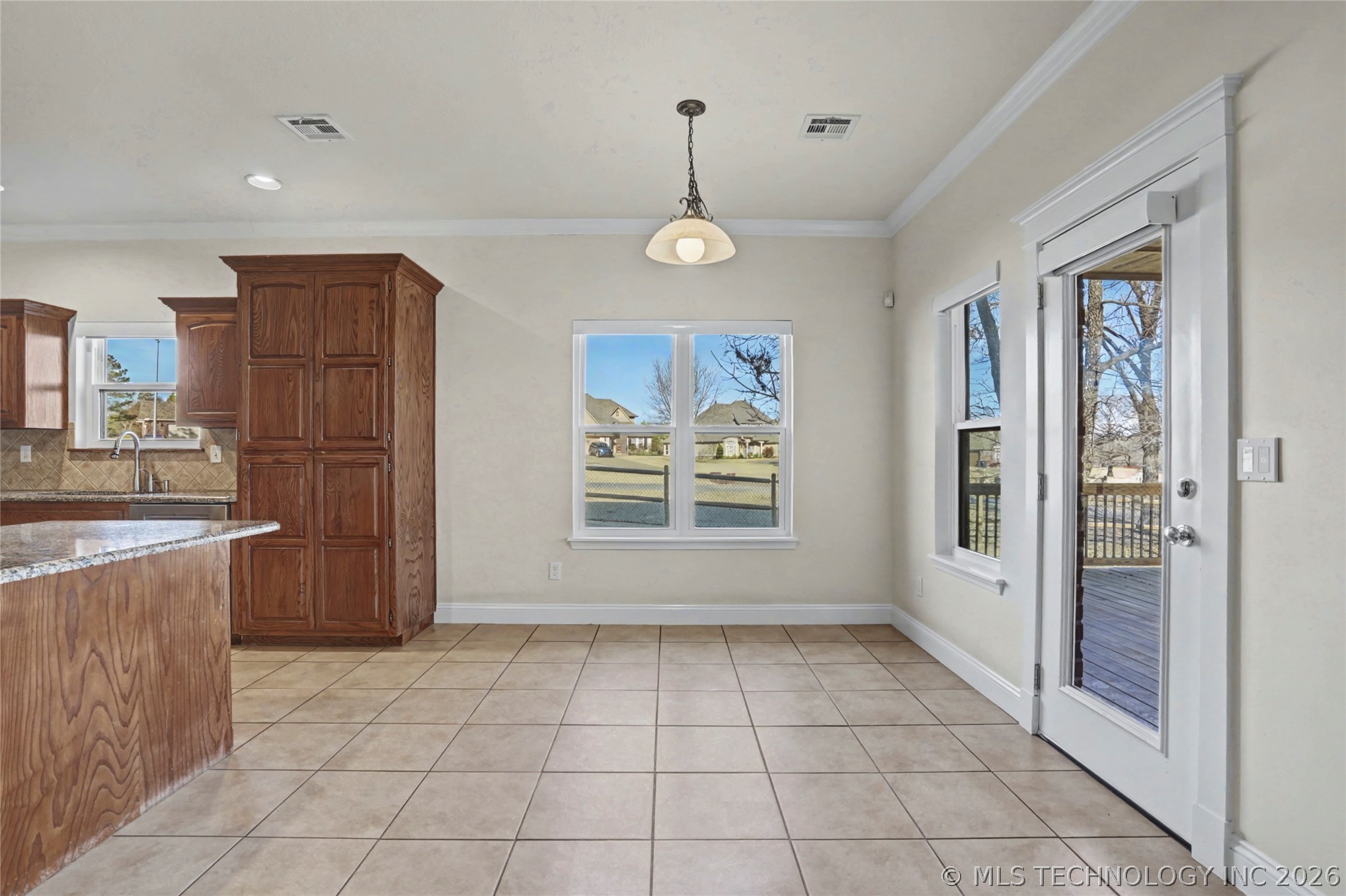 12525 Longhorn Court Property Photo 11