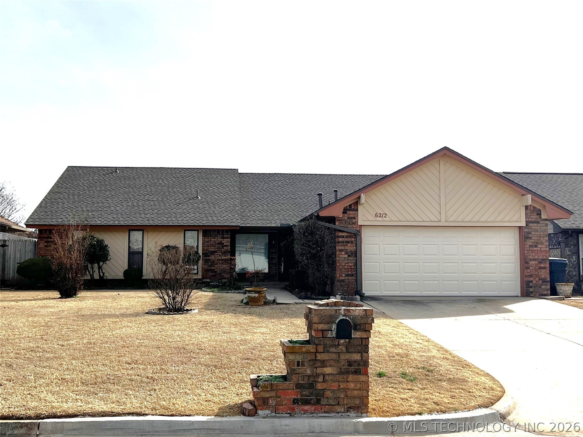 6212 Se 56th Street Property Photo 1