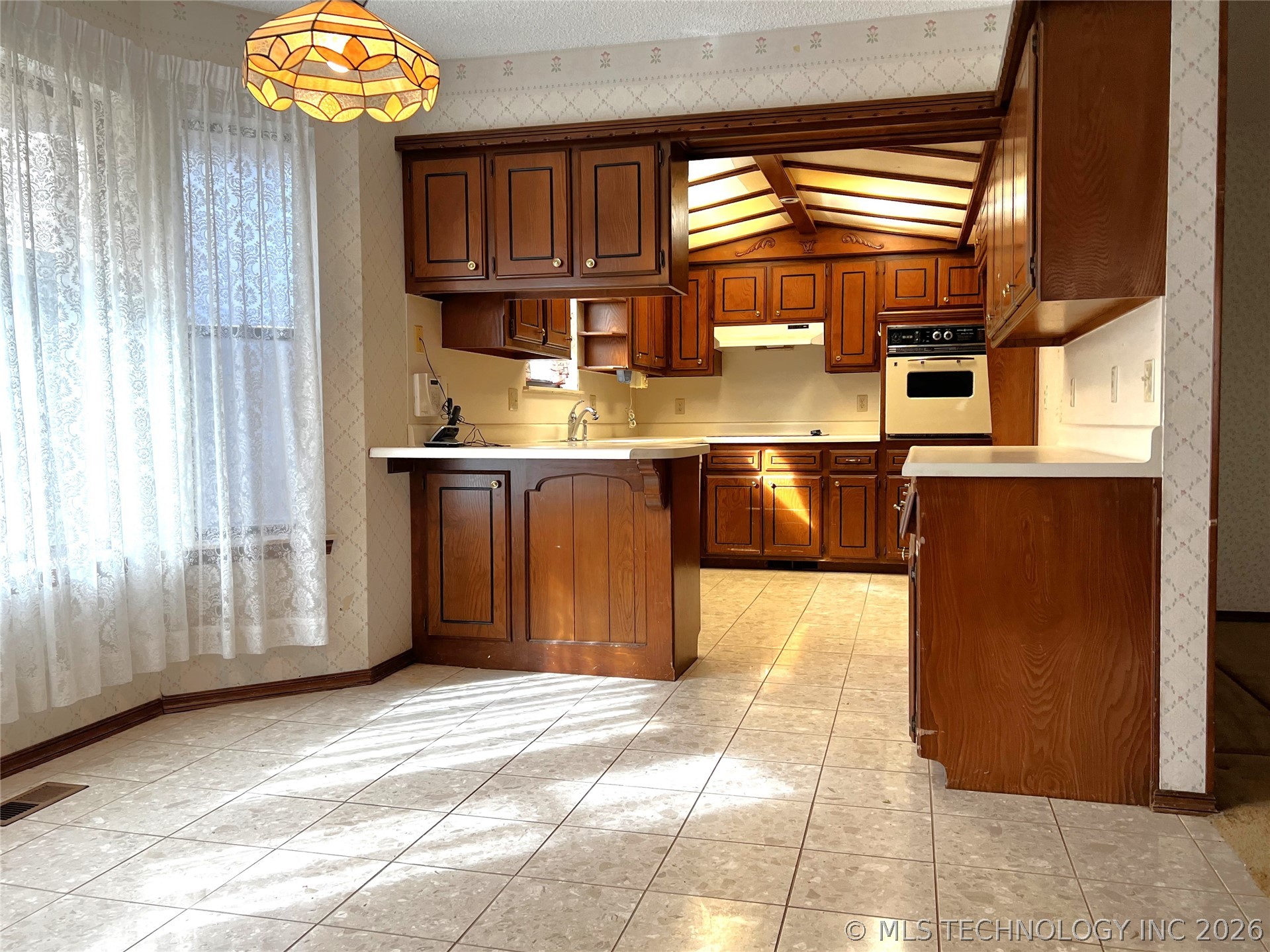 6212 Se 56th Street Property Photo 5