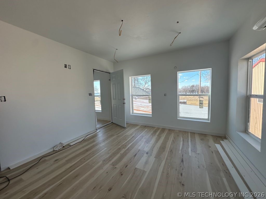 13870 Sherry Lane Property Photo 6