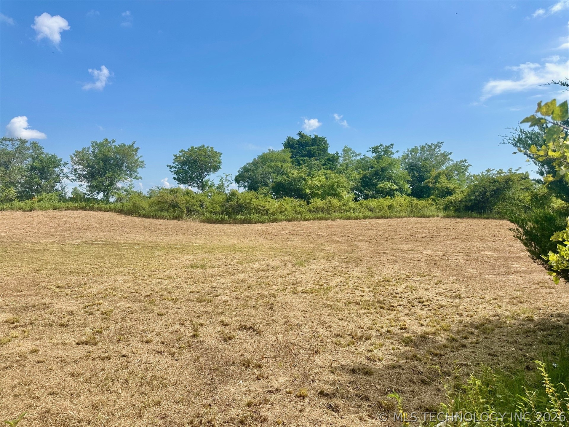 21 Pineview Circle Property Photo 3