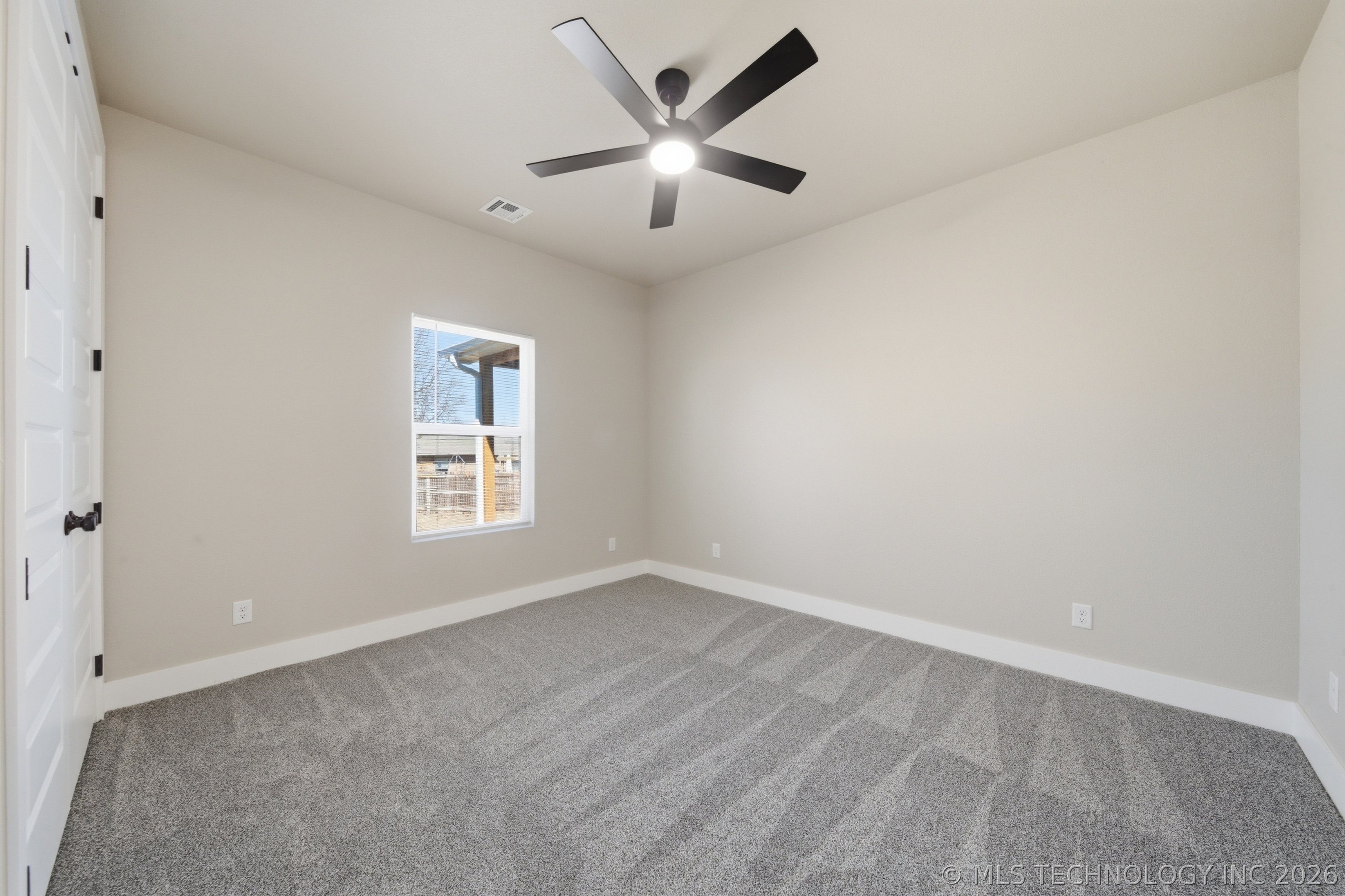 13801 E 32nd Street Property Photo 21