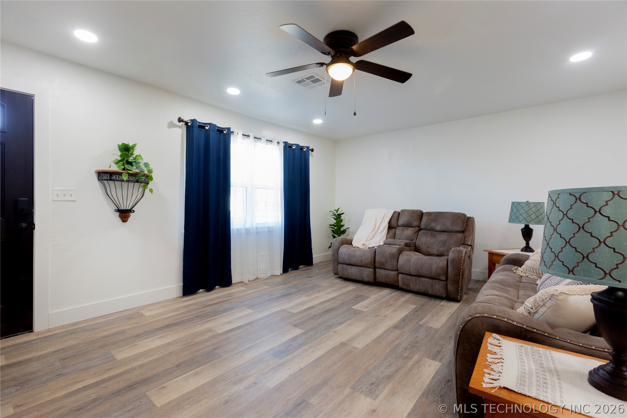 2710 Hardy Springs Road Property Photo 3
