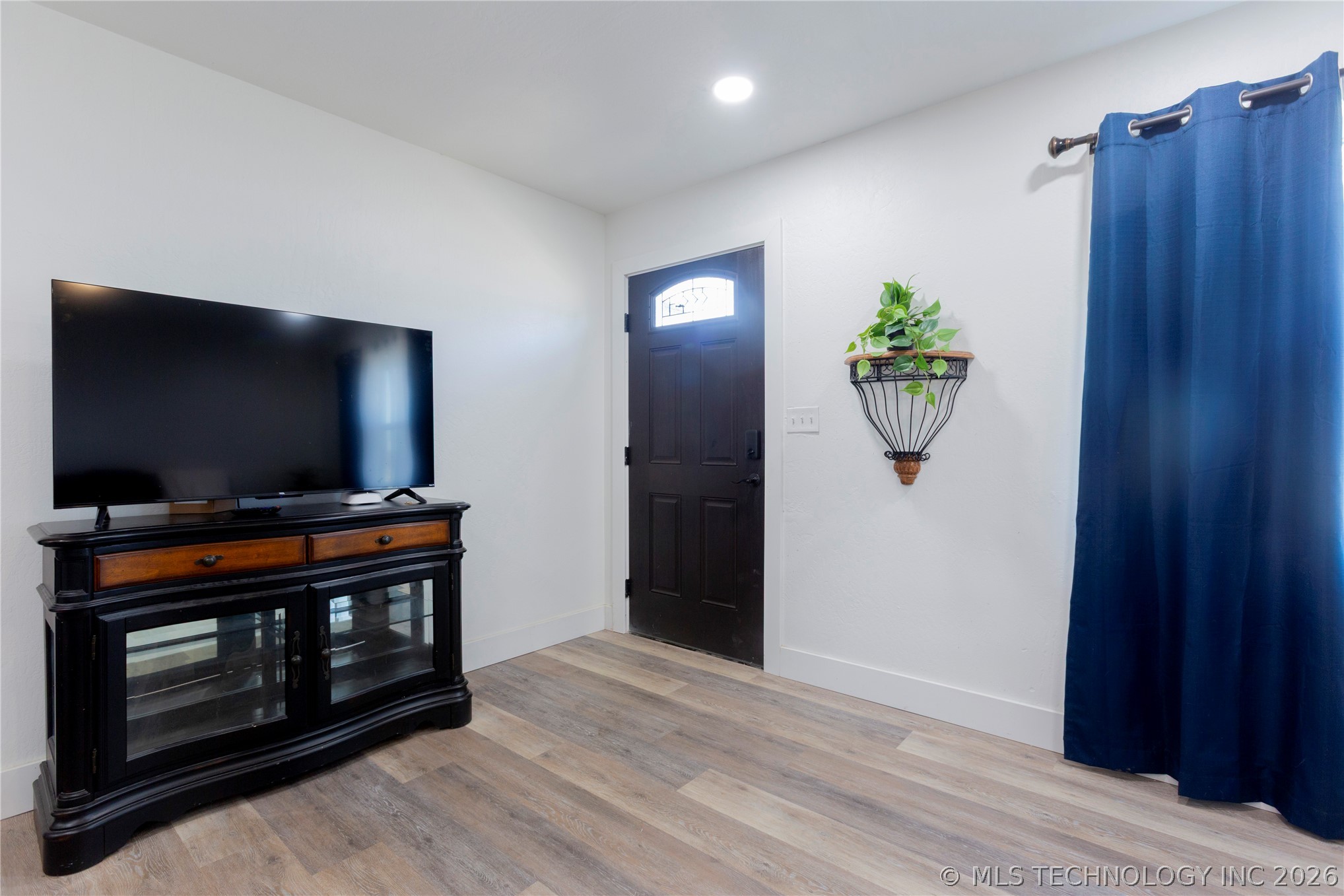 2710 Hardy Springs Road Property Photo 6