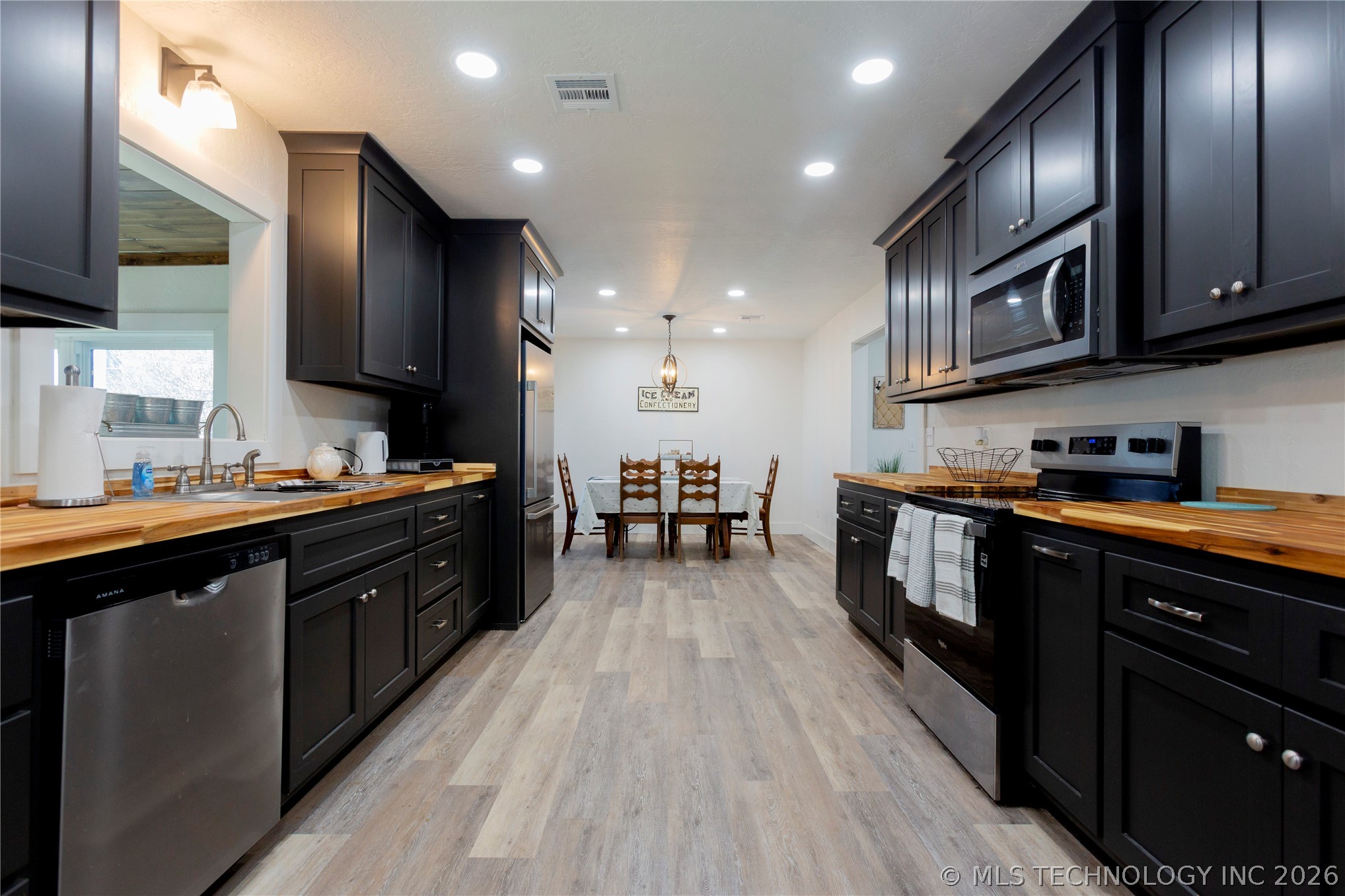 2710 Hardy Springs Road Property Photo 7
