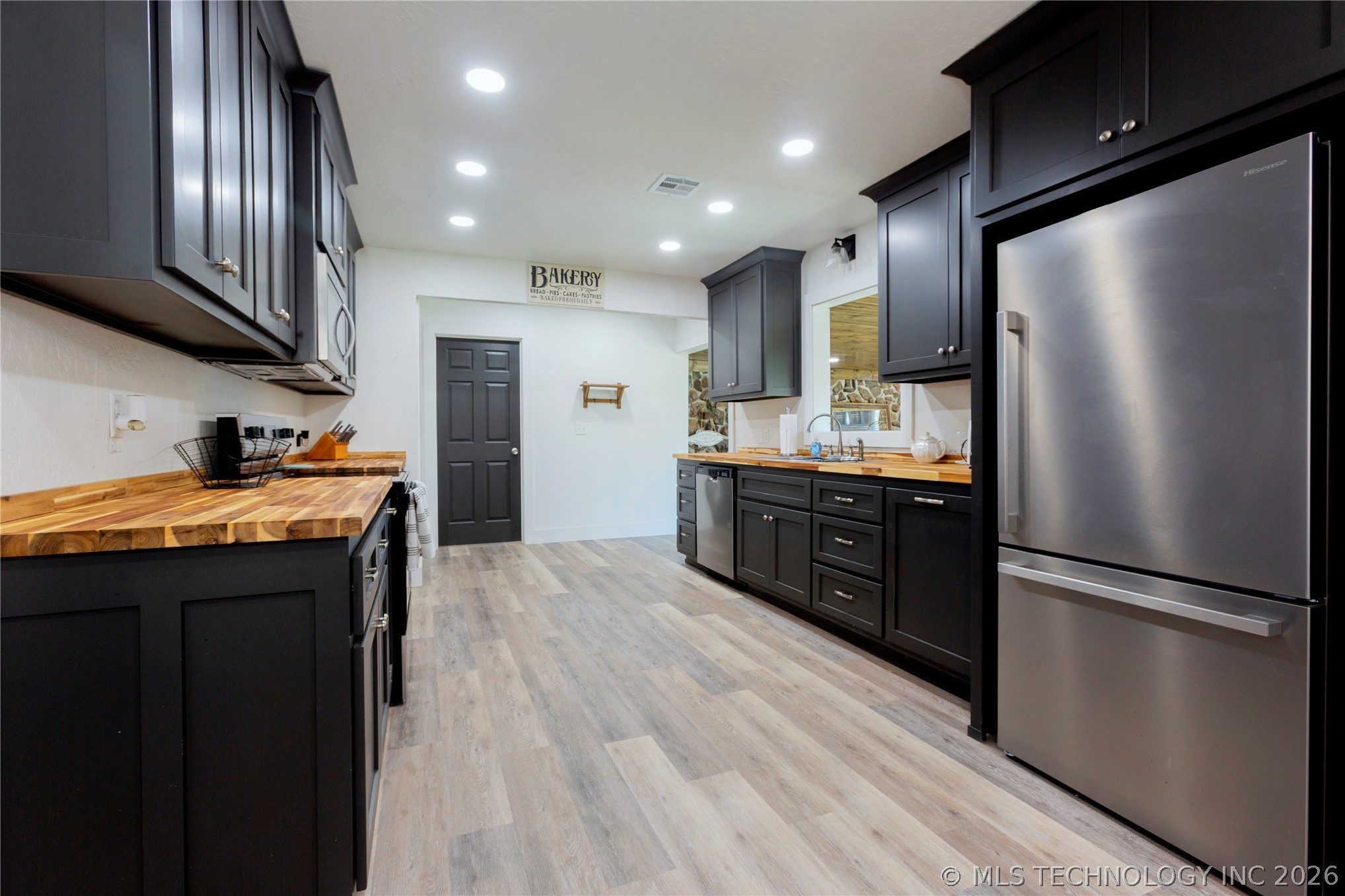 2710 Hardy Springs Road Property Photo 10
