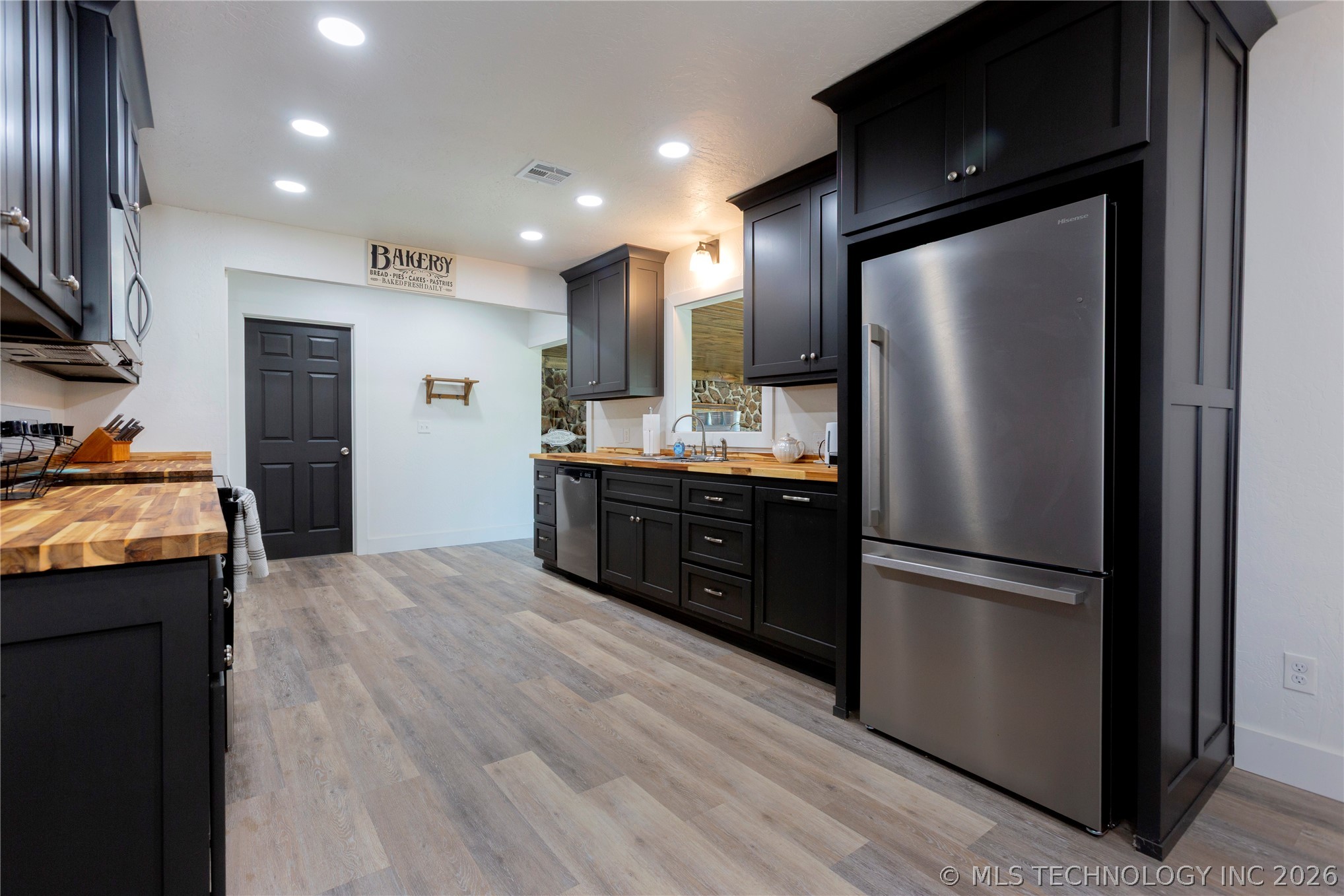 2710 Hardy Springs Road Property Photo 11