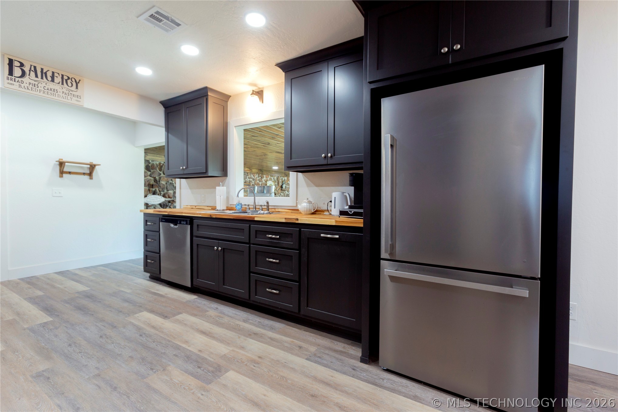 2710 Hardy Springs Road Property Photo 12
