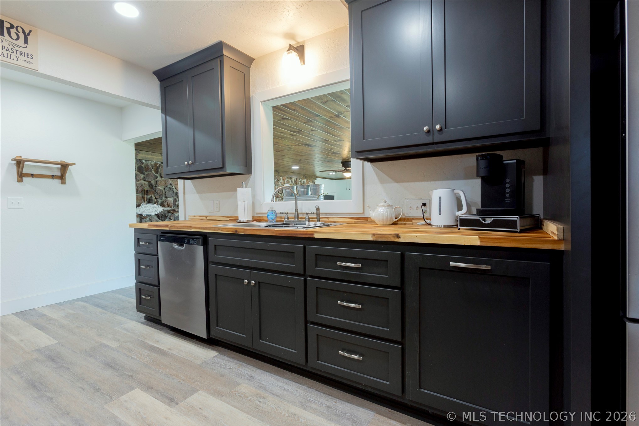 2710 Hardy Springs Road Property Photo 16