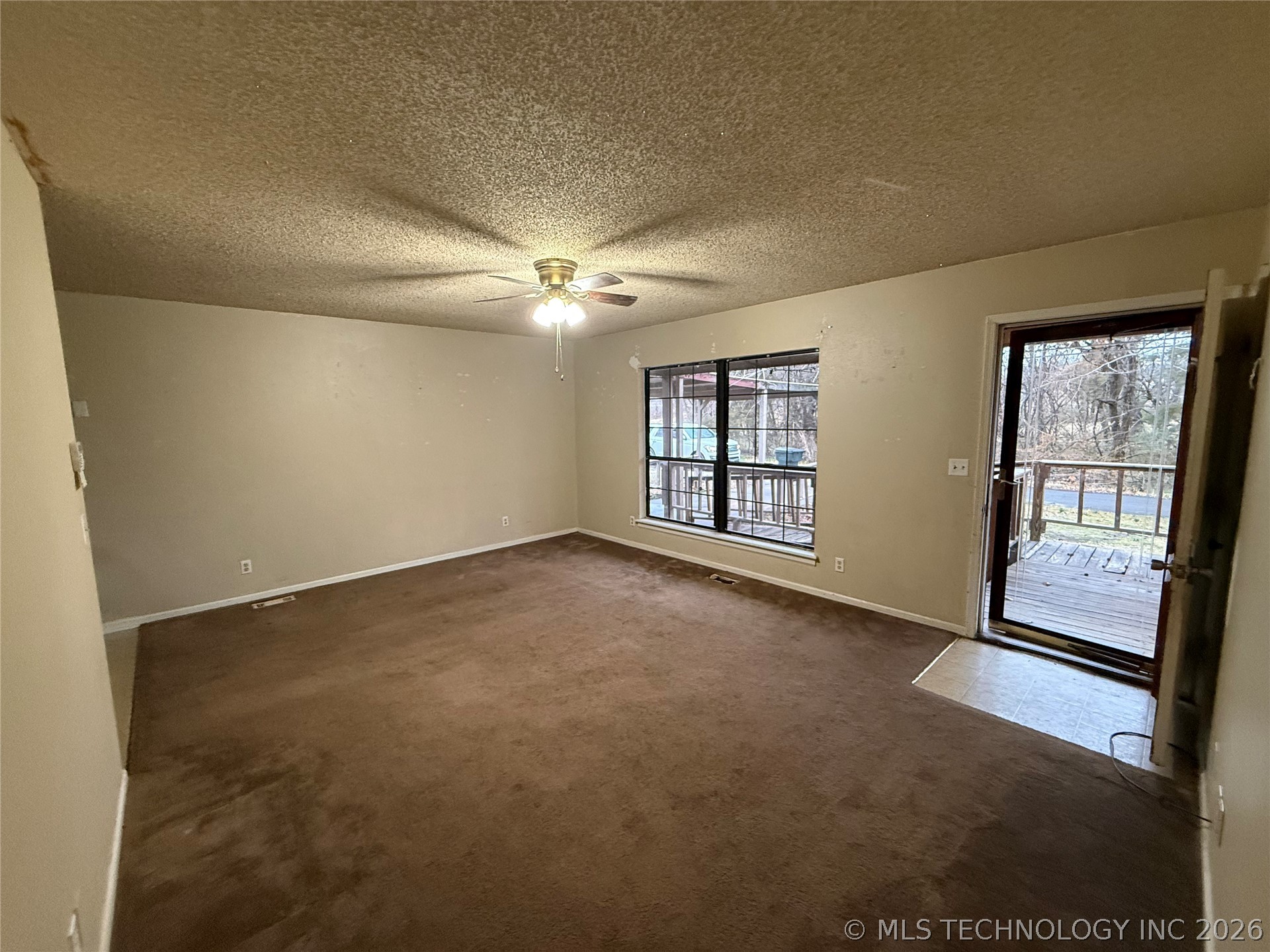 205 W Ragan Street Property Photo 3