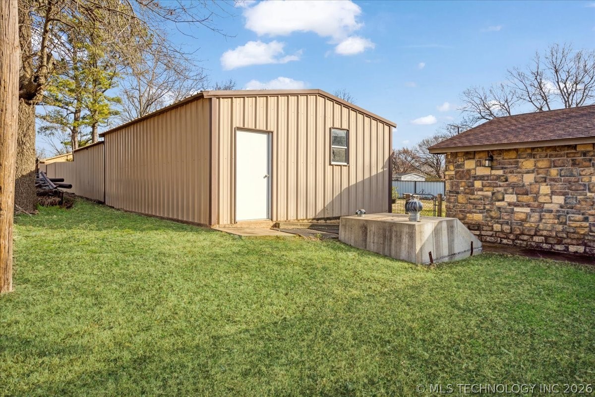 401 Washington Avenue Property Photo 3