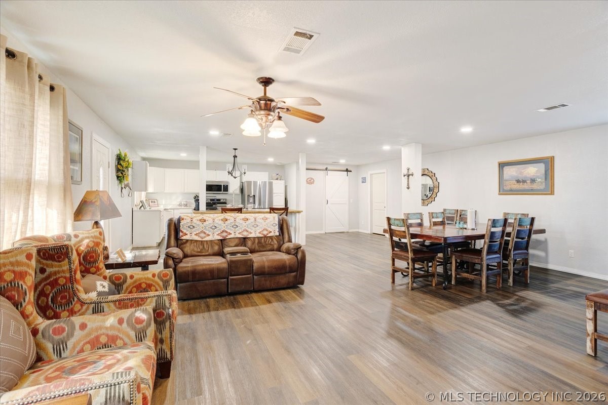 401 Washington Avenue Property Photo 5