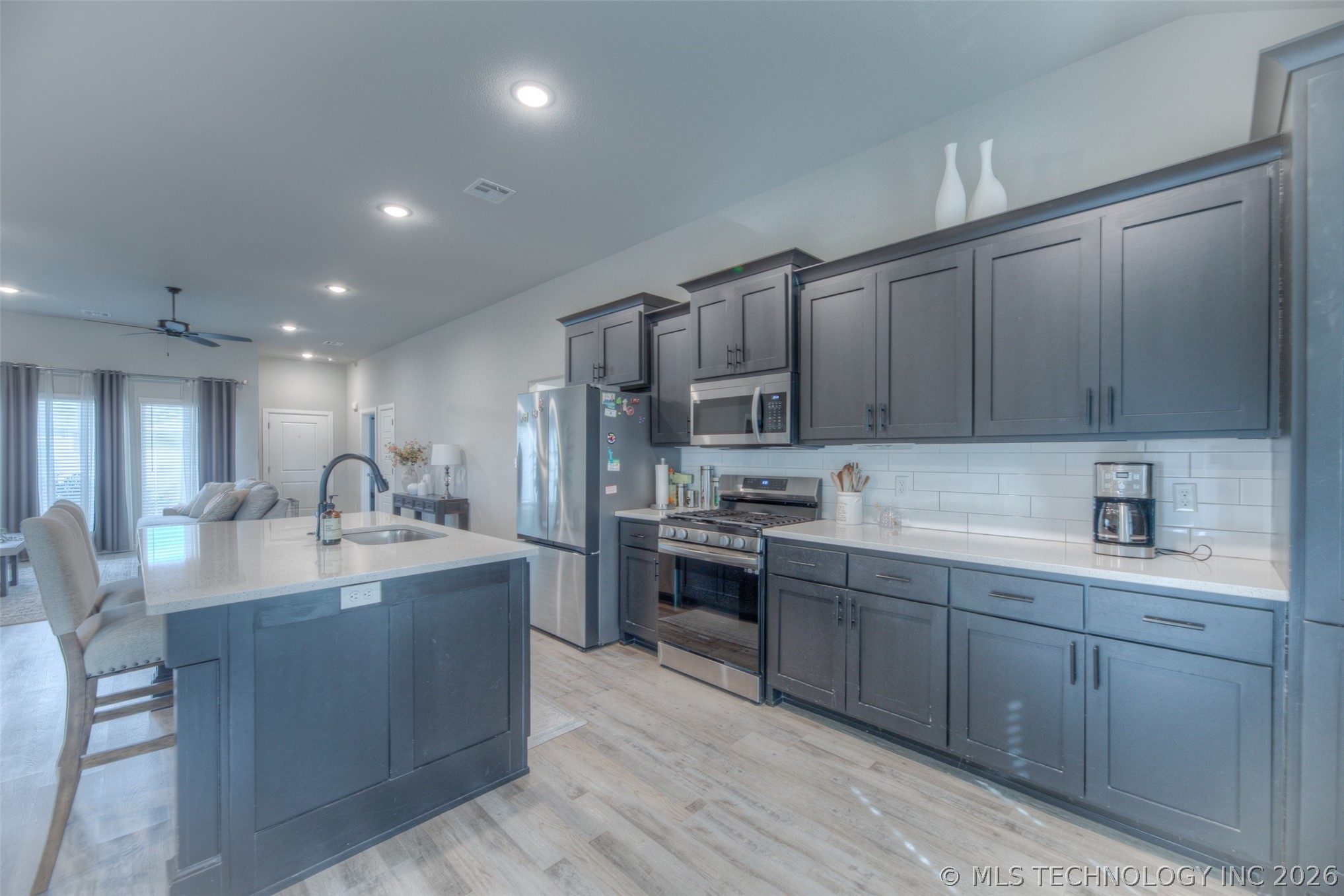 1422 E 149th Place S Property Photo 7