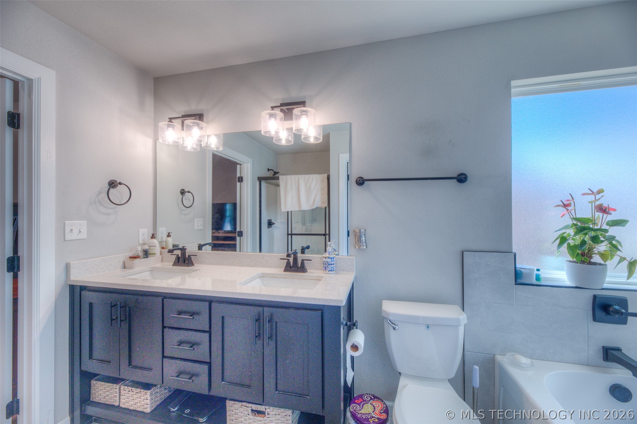 1422 E 149th Place S Property Photo 15