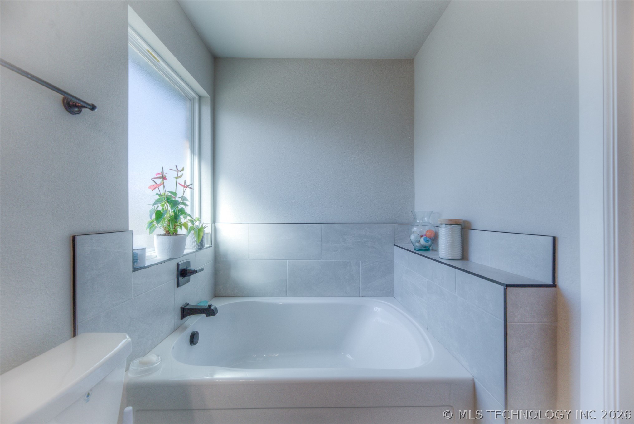 1422 E 149th Place S Property Photo 16