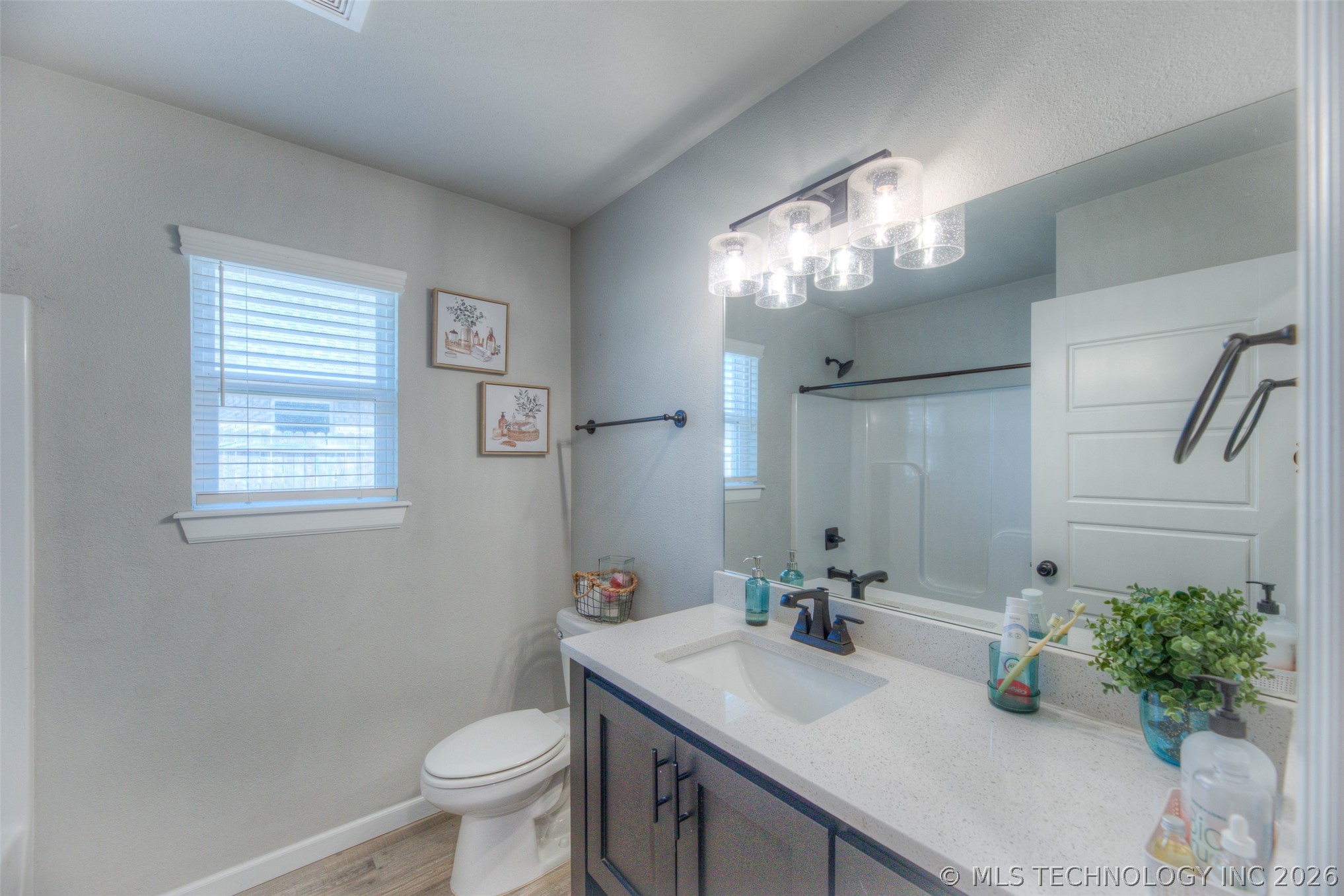 1422 E 149th Place S Property Photo 20