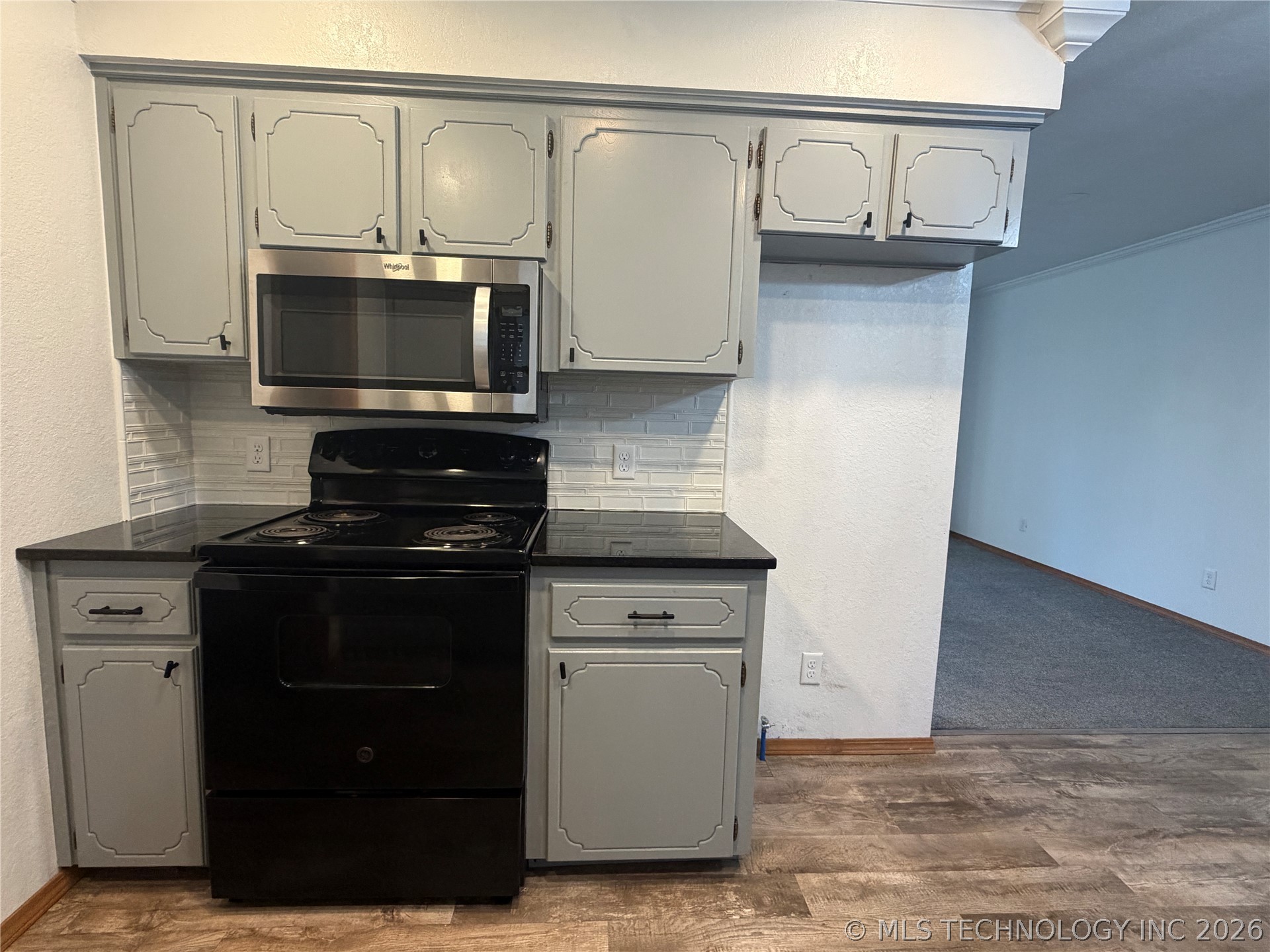 203 E Cedar Avenue Property Photo 12