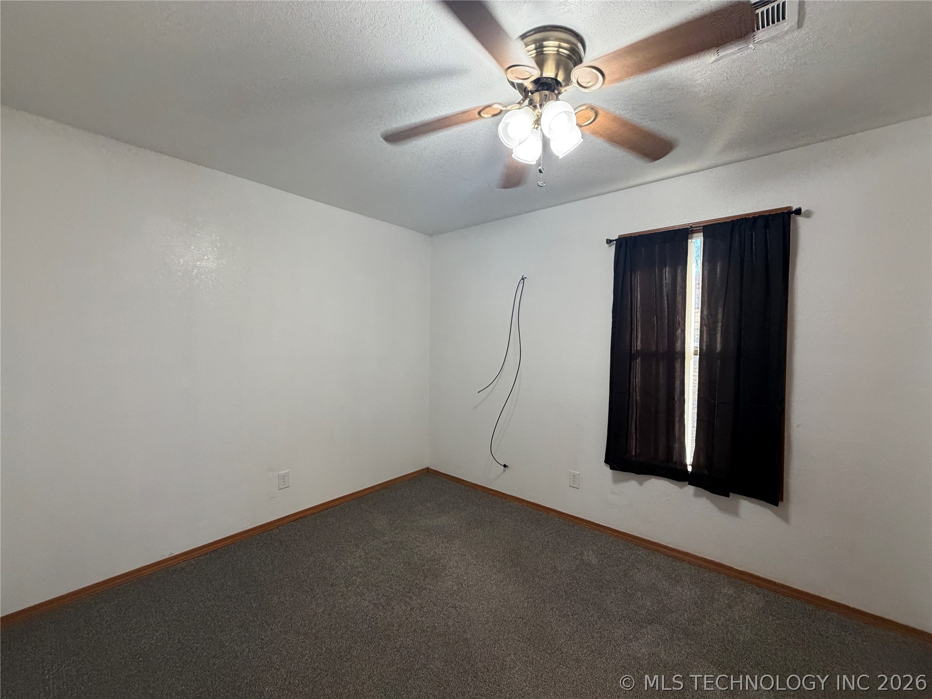 203 E Cedar Avenue Property Photo 20