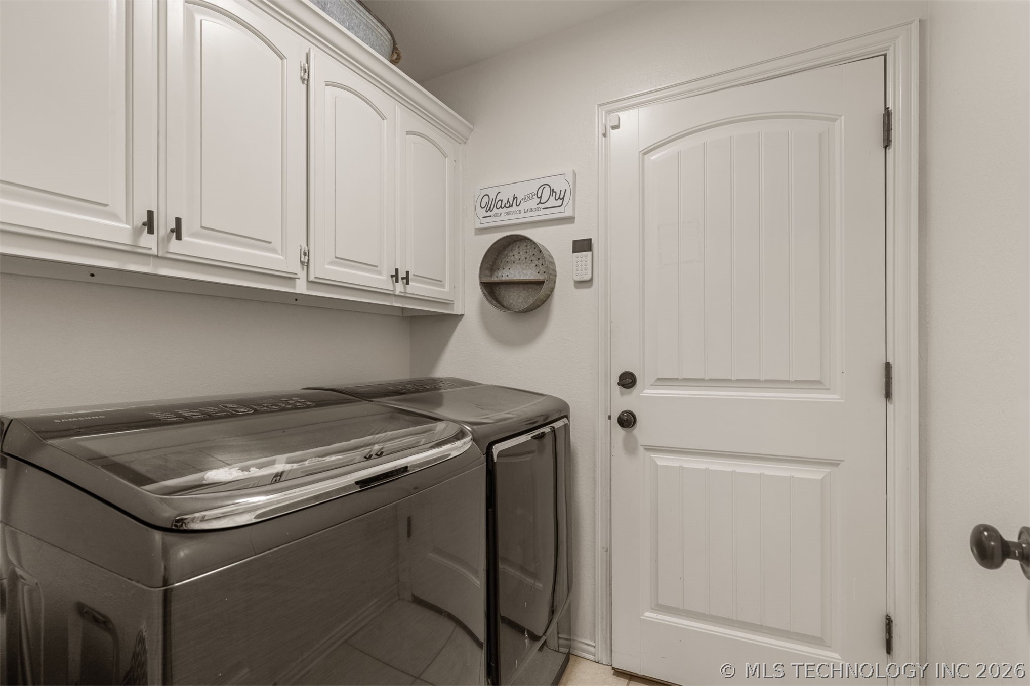 13556 S 235th East Avenue Property Photo 33