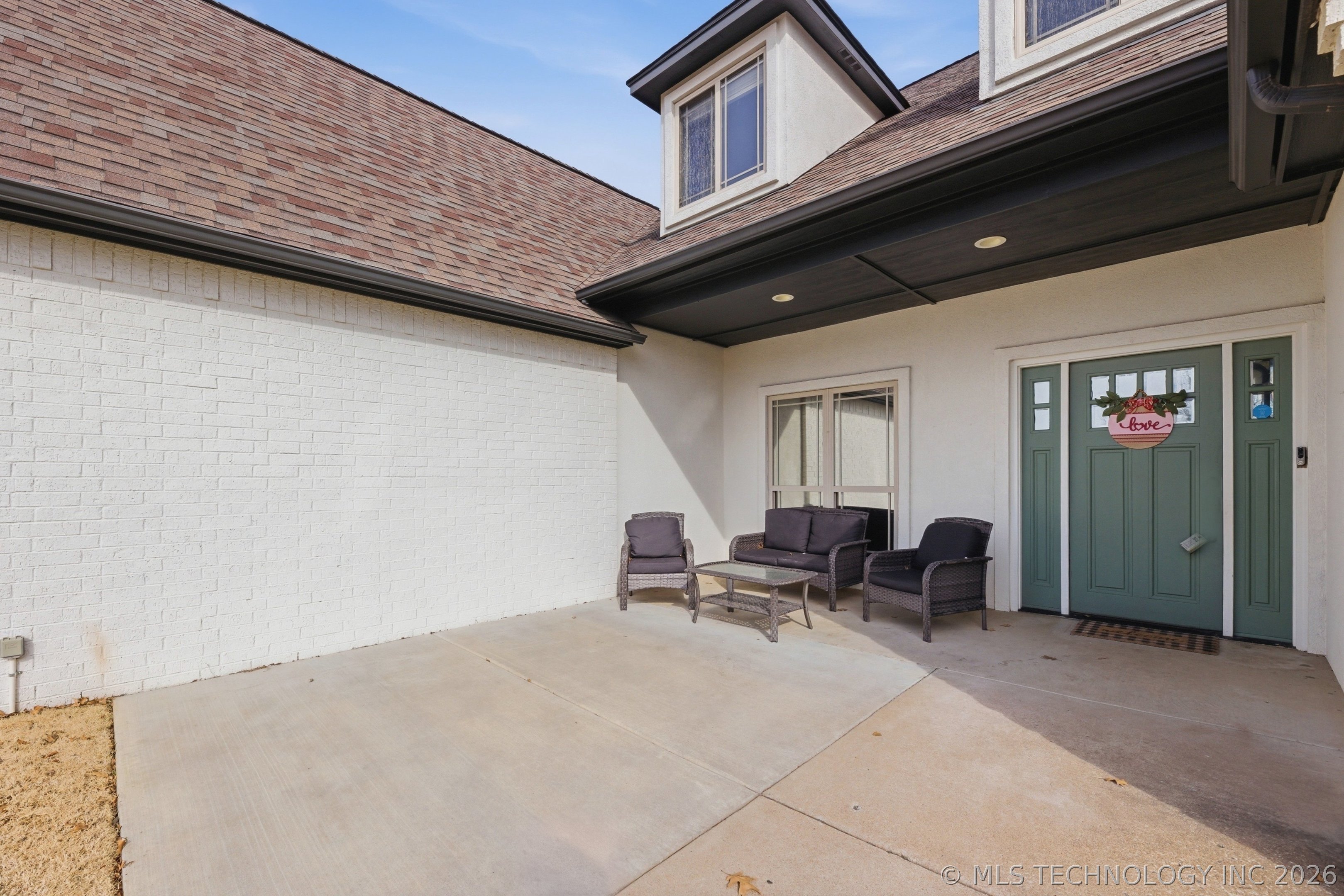 7725 S Frisco Avenue Property Photo 2