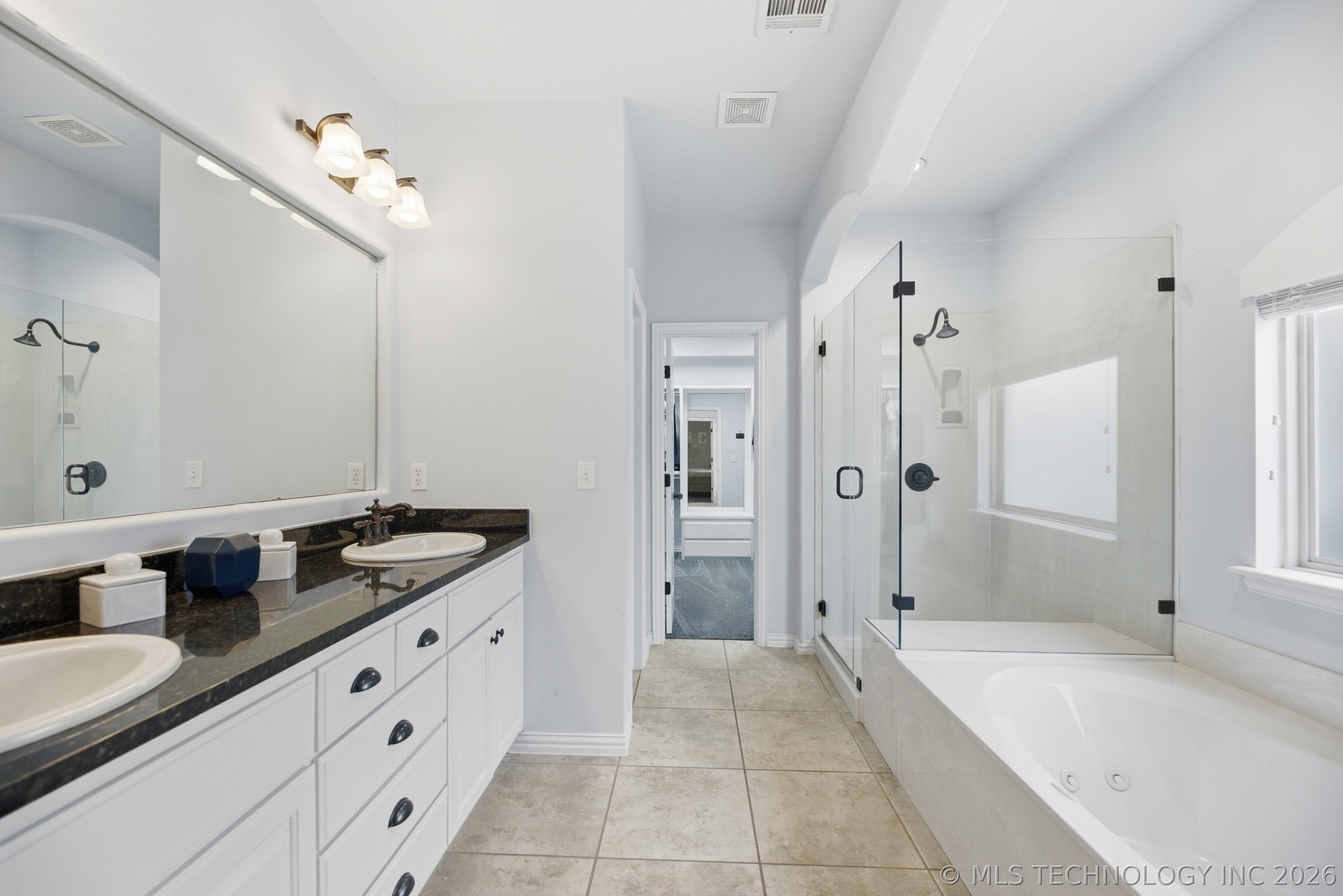 7725 S Frisco Avenue Property Photo 16