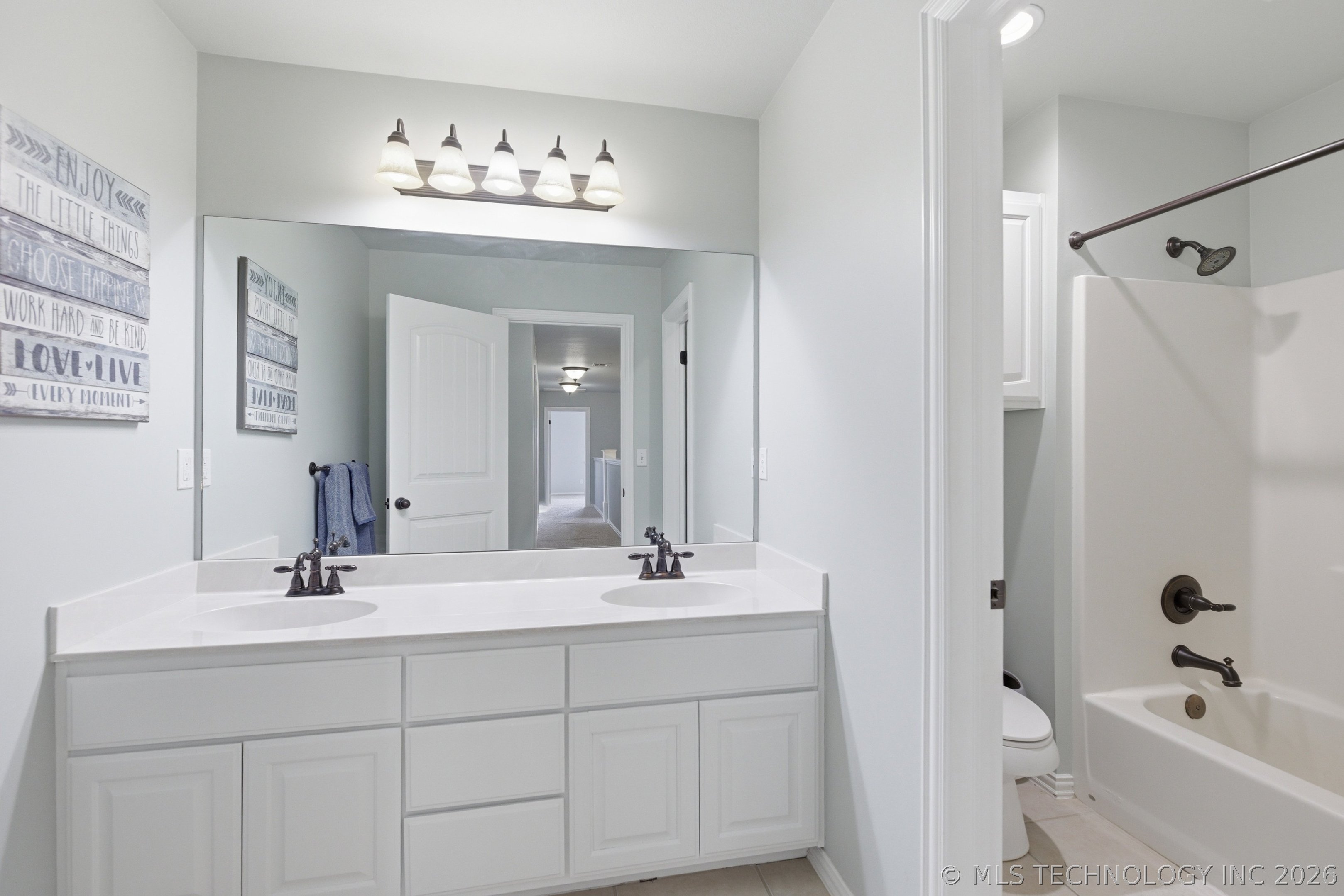 7725 S Frisco Avenue Property Photo 20