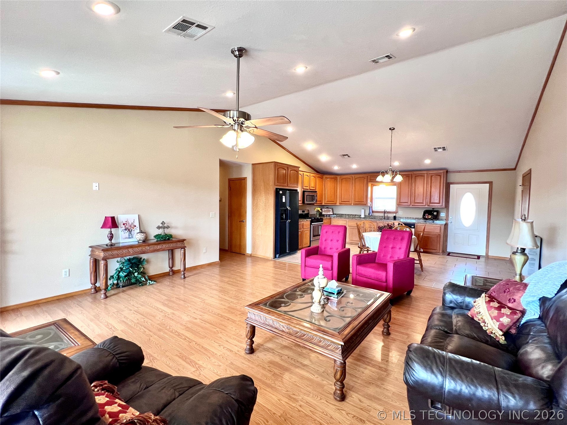 354 Rock Creek Drive Property Photo 10