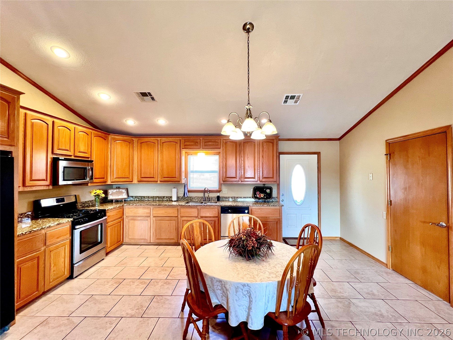 354 Rock Creek Drive Property Photo 17