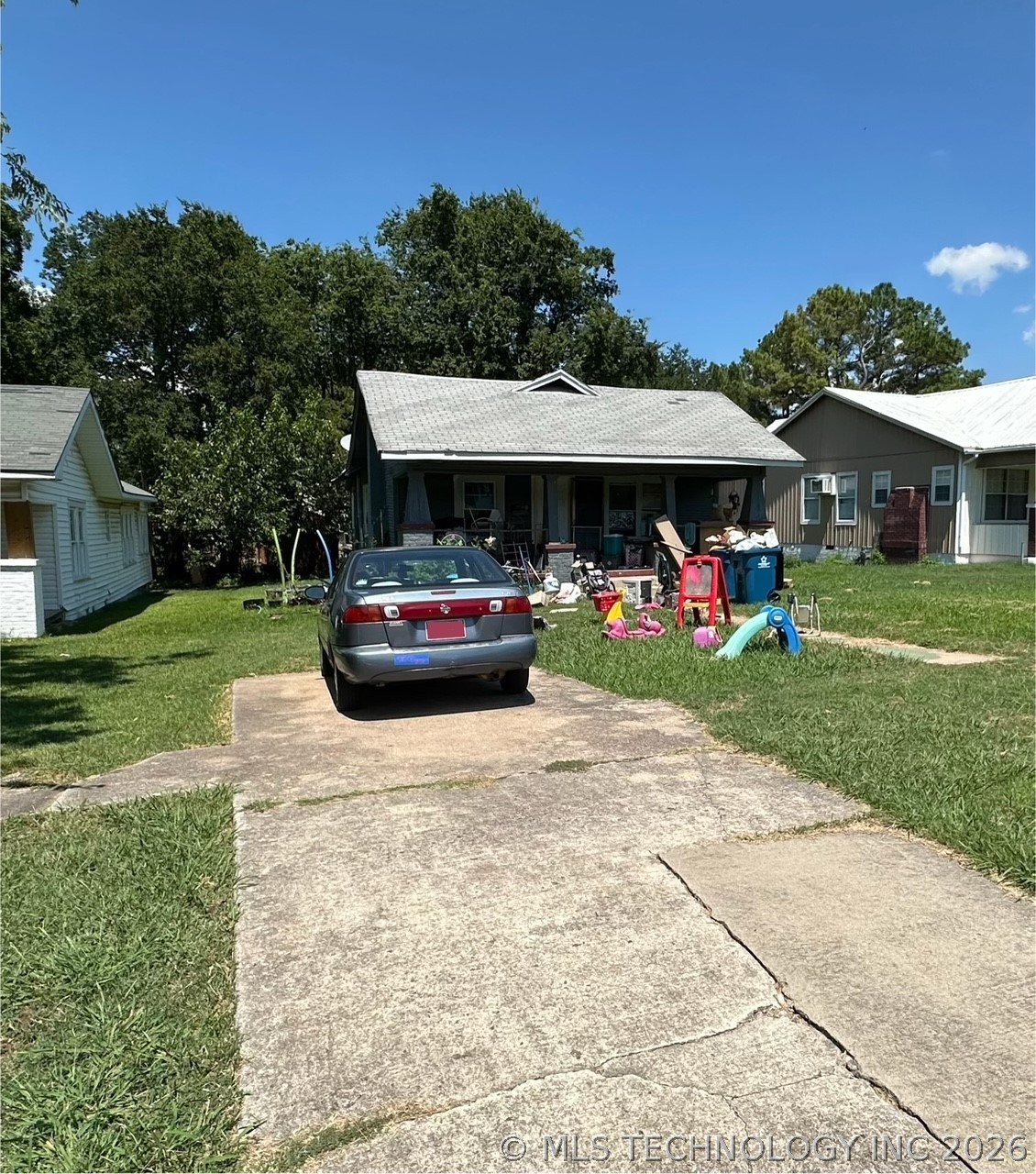 415 W Adams Avenue Property Photo 1