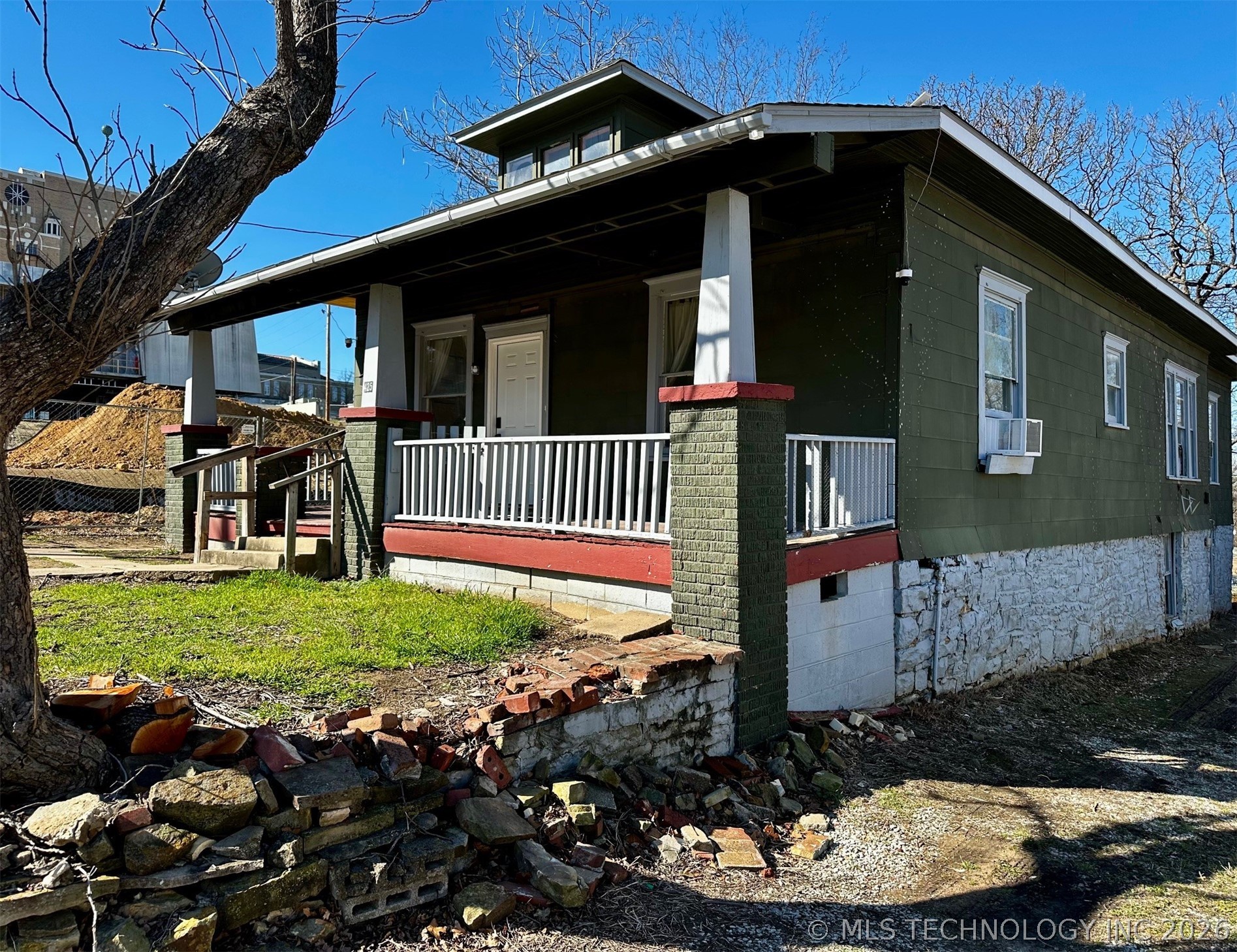 425 N 2nd Street Property Photo 2