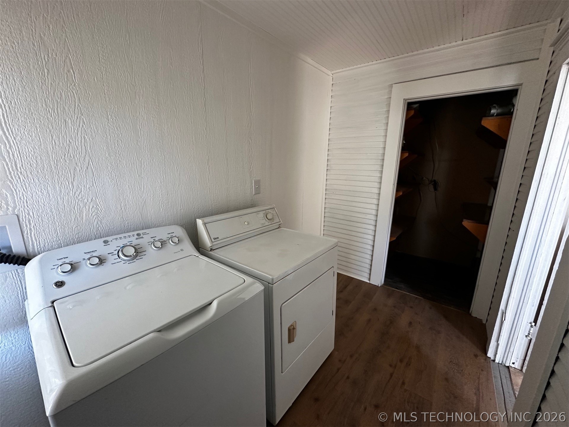 425 N 2nd Street Property Photo 16