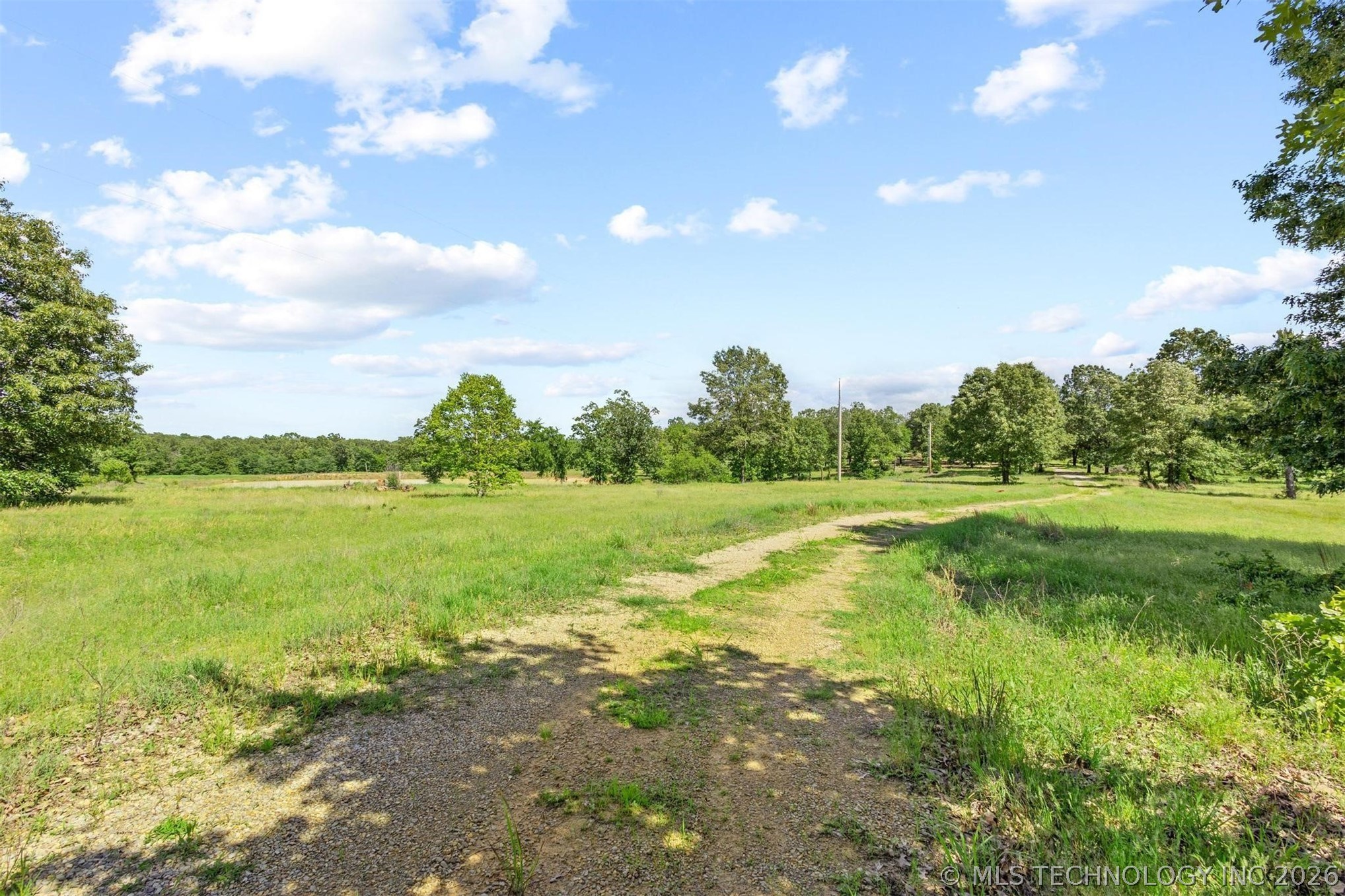 1942 E 1970 Road Property Photo 27