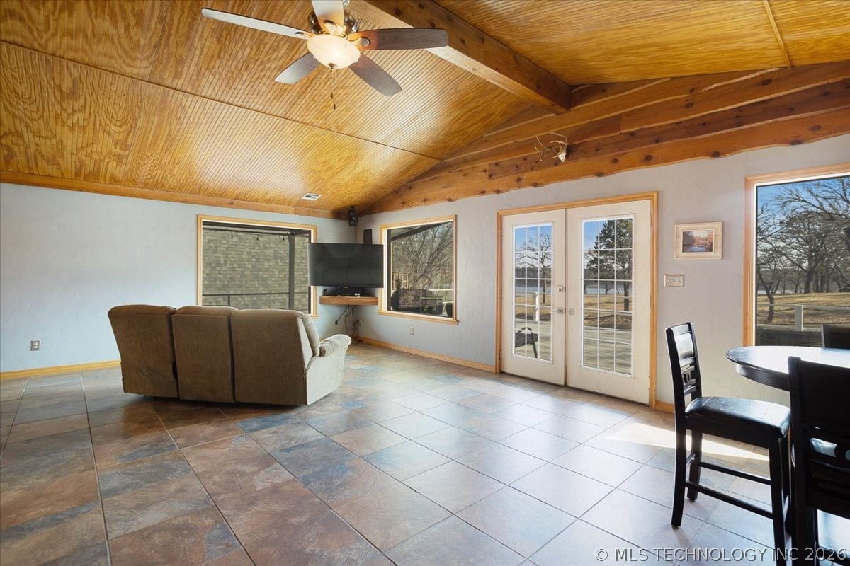 4410 Lakeshore Property Photo 18