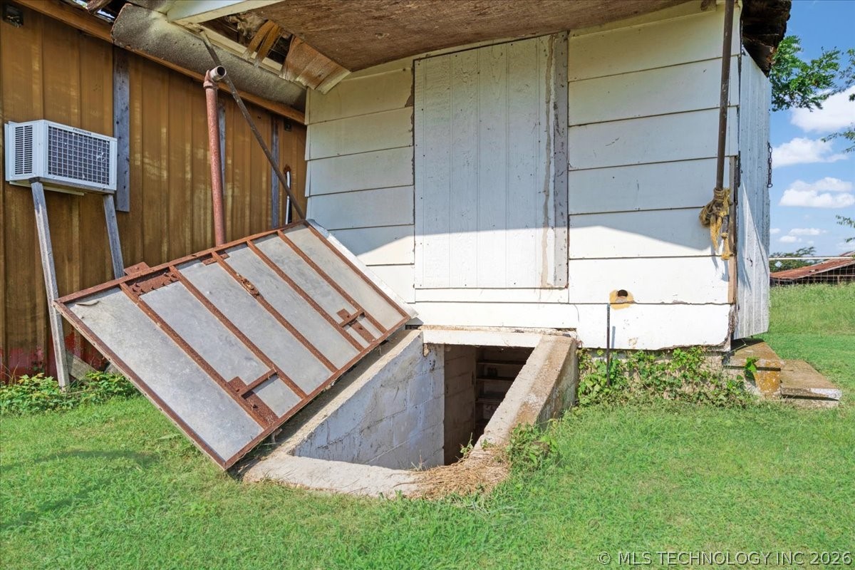 1355 Armstrong Academy Property Photo 9