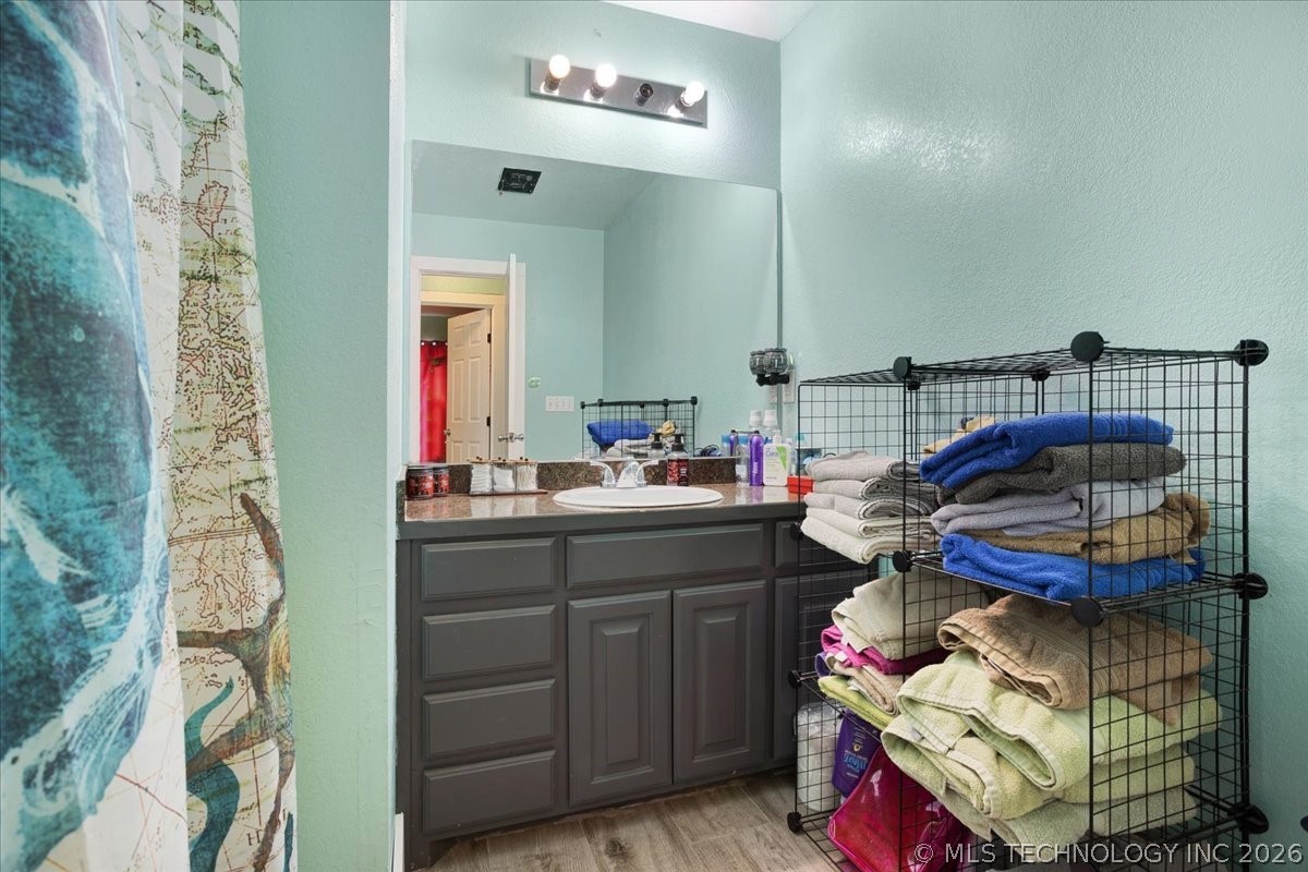 1355 Armstrong Academy Property Photo 15