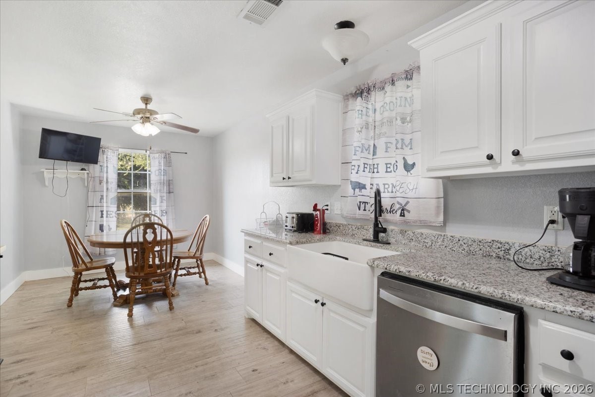 1355 Armstrong Academy Property Photo 23