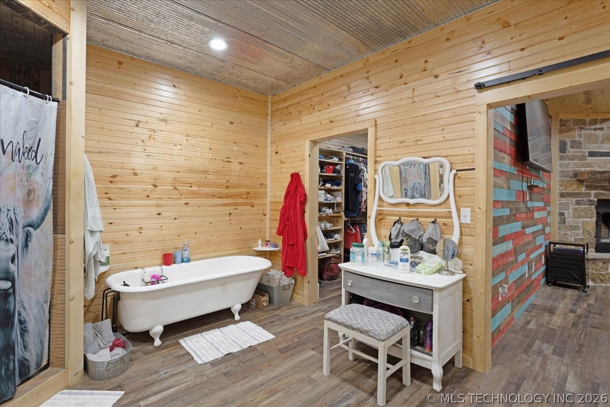 1355 Armstrong Academy Property Photo 31