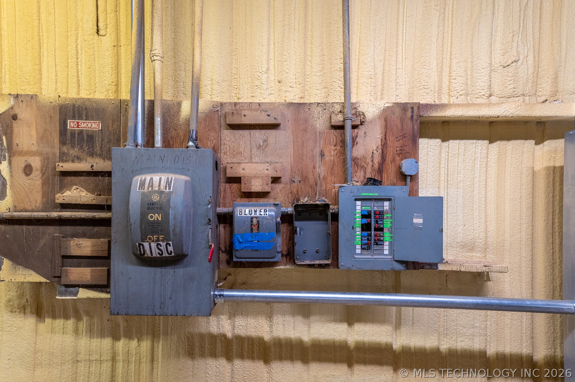 1911 A Street Property Photo 9