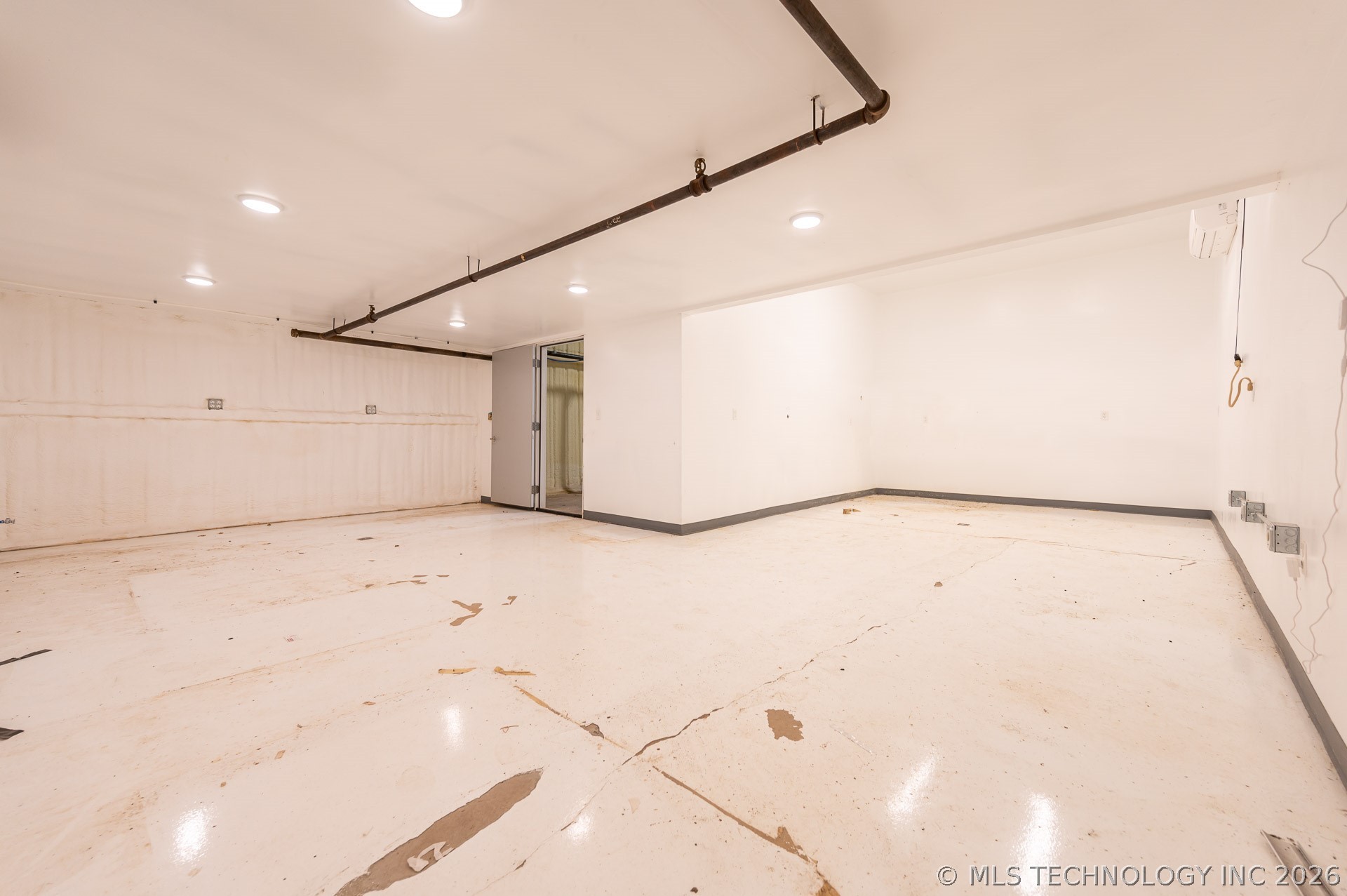 1911 A Street Property Photo 23