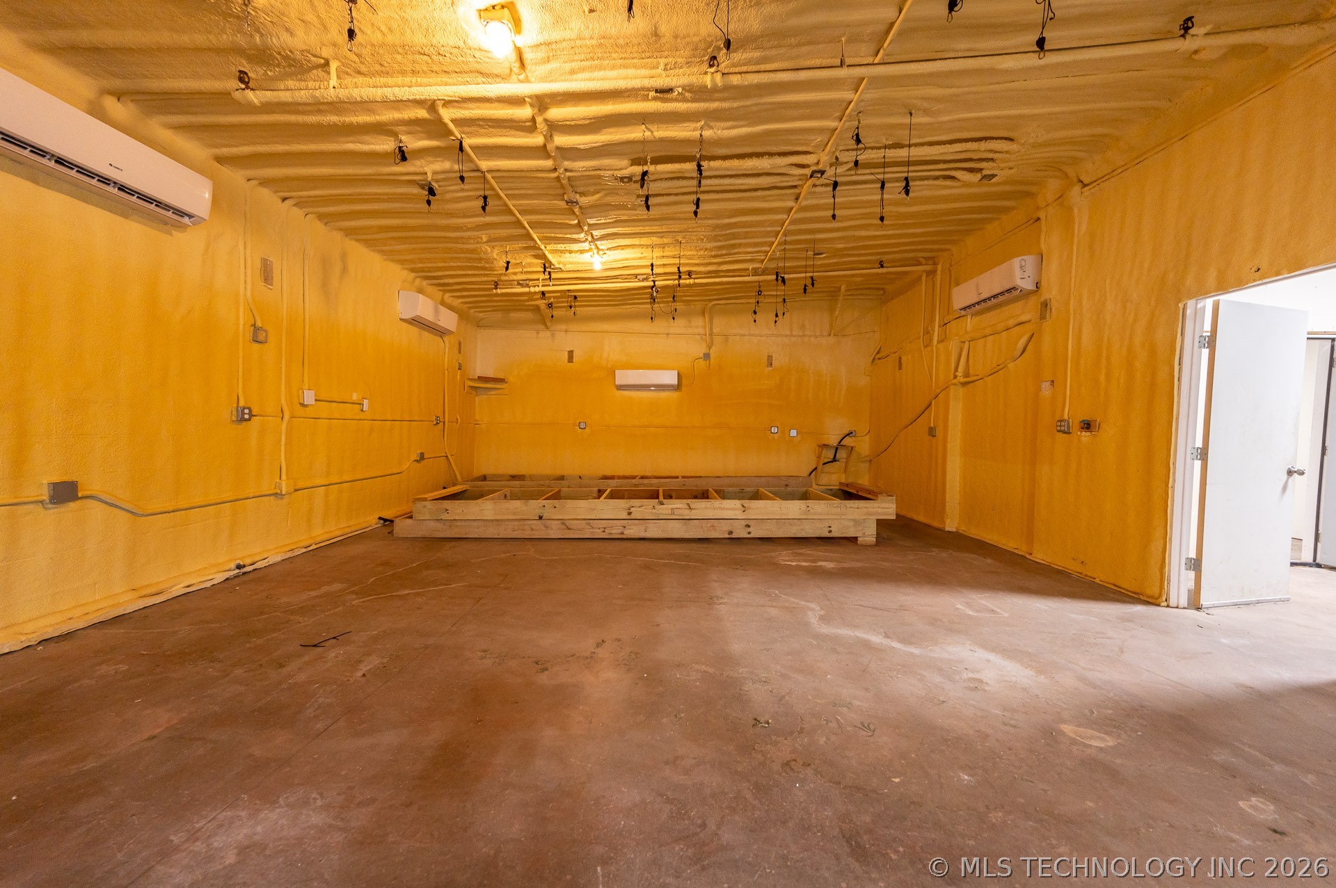 1911 A Street Property Photo 25