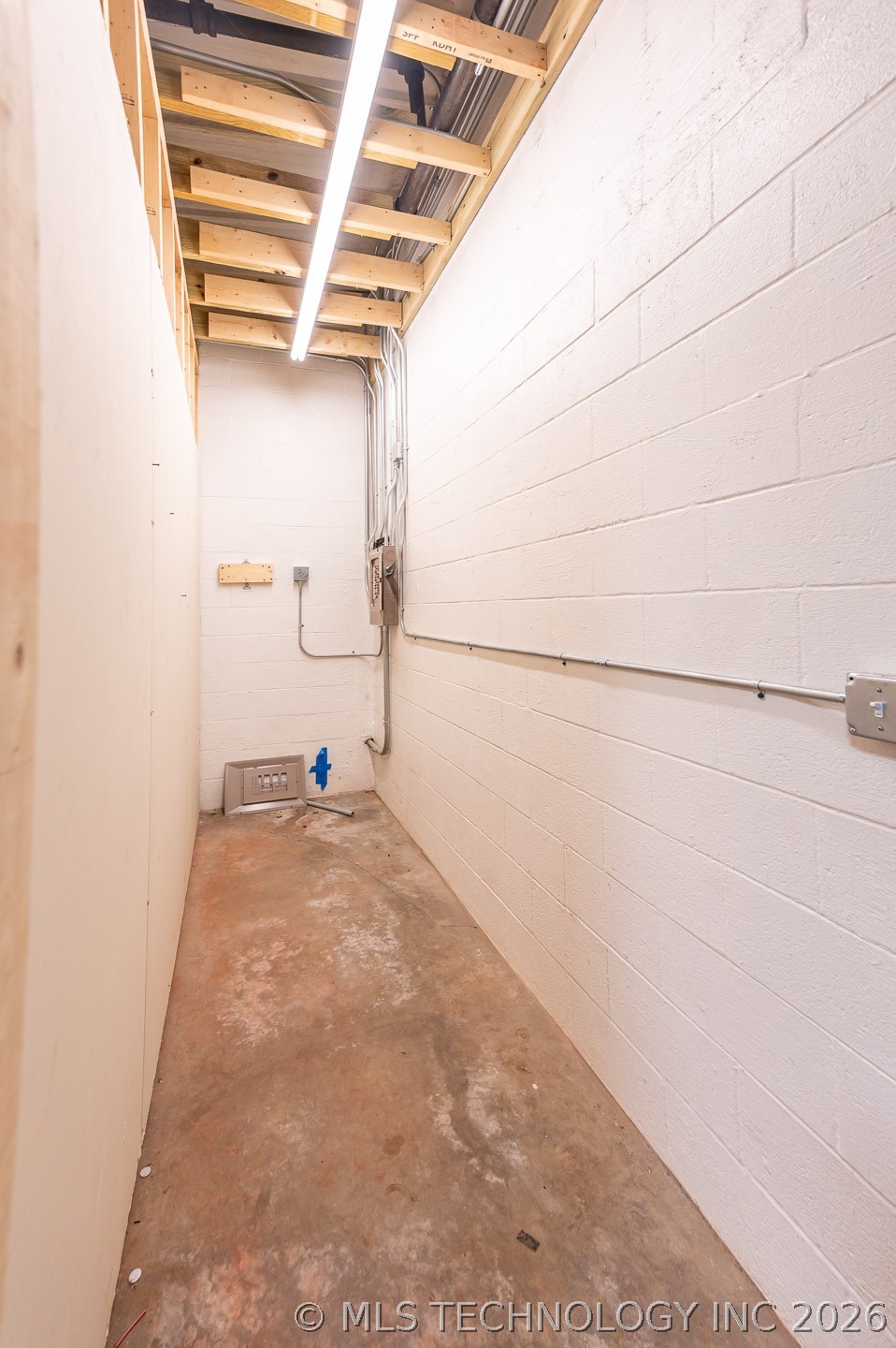 1911 A Street Property Photo 28