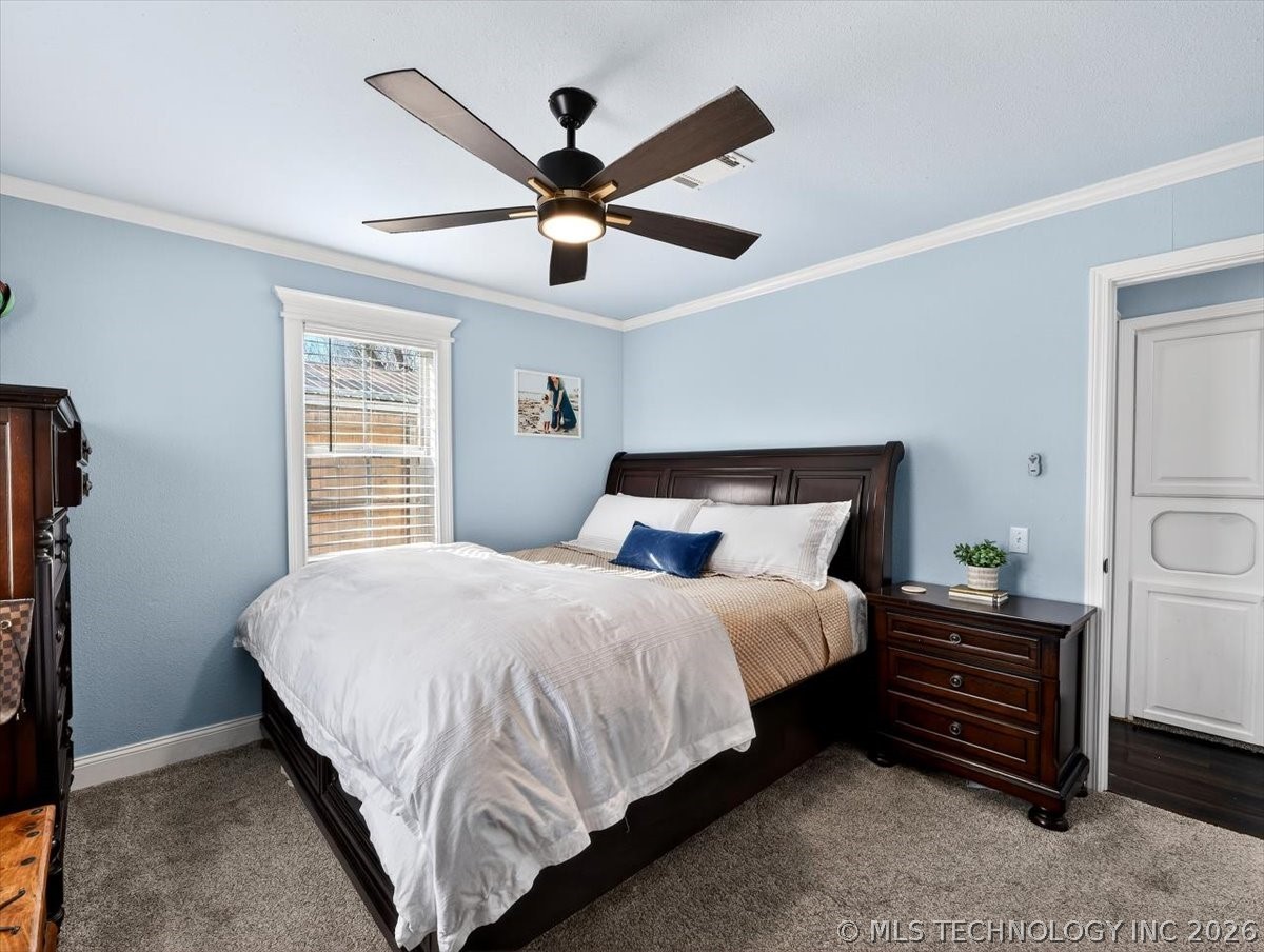 706 6th Avenue Property Photo 16