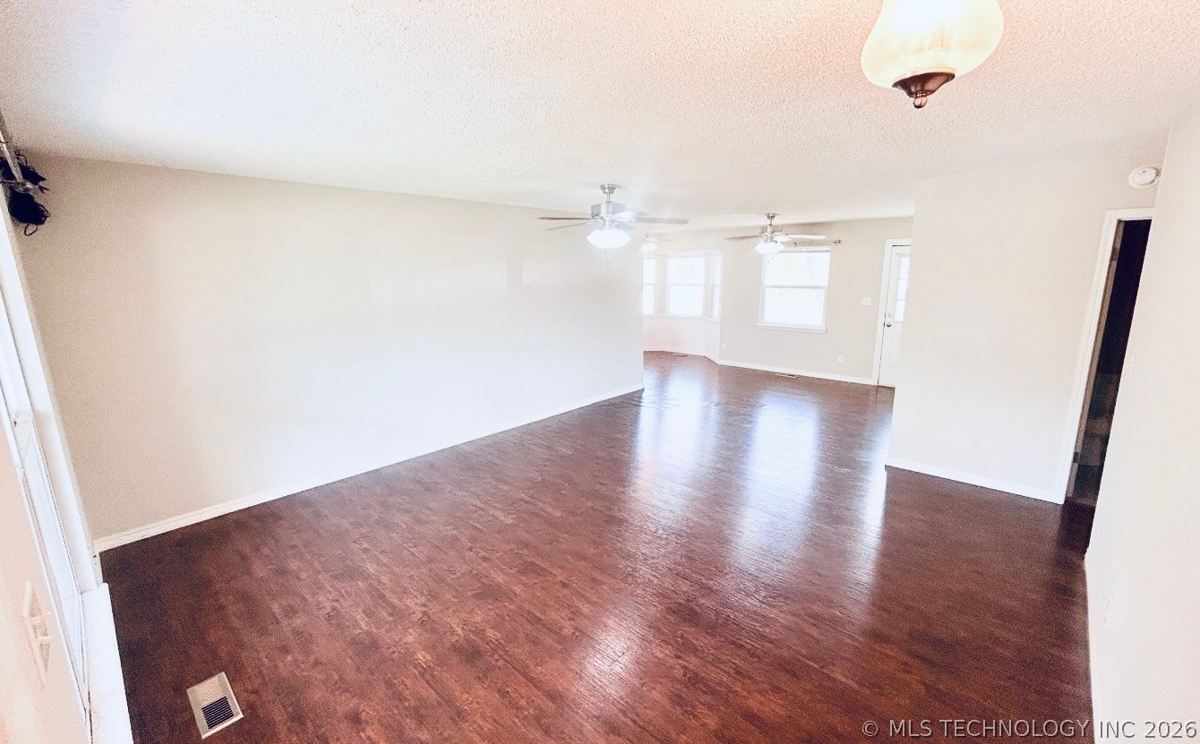 421 N Cedar Street Property Photo 6