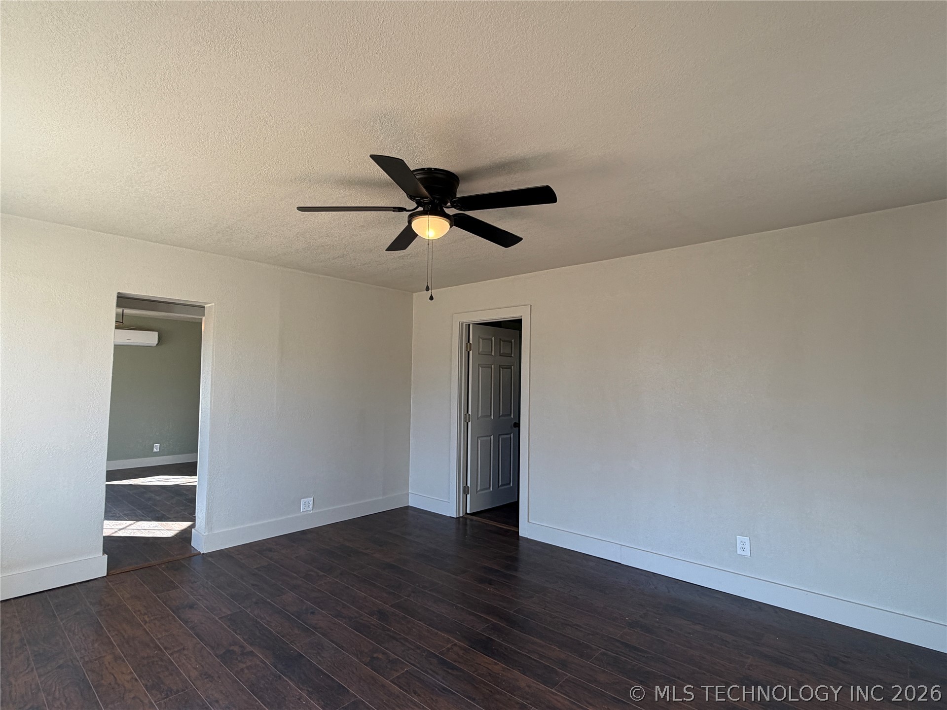 407 E Blair Avenue Property Photo 4