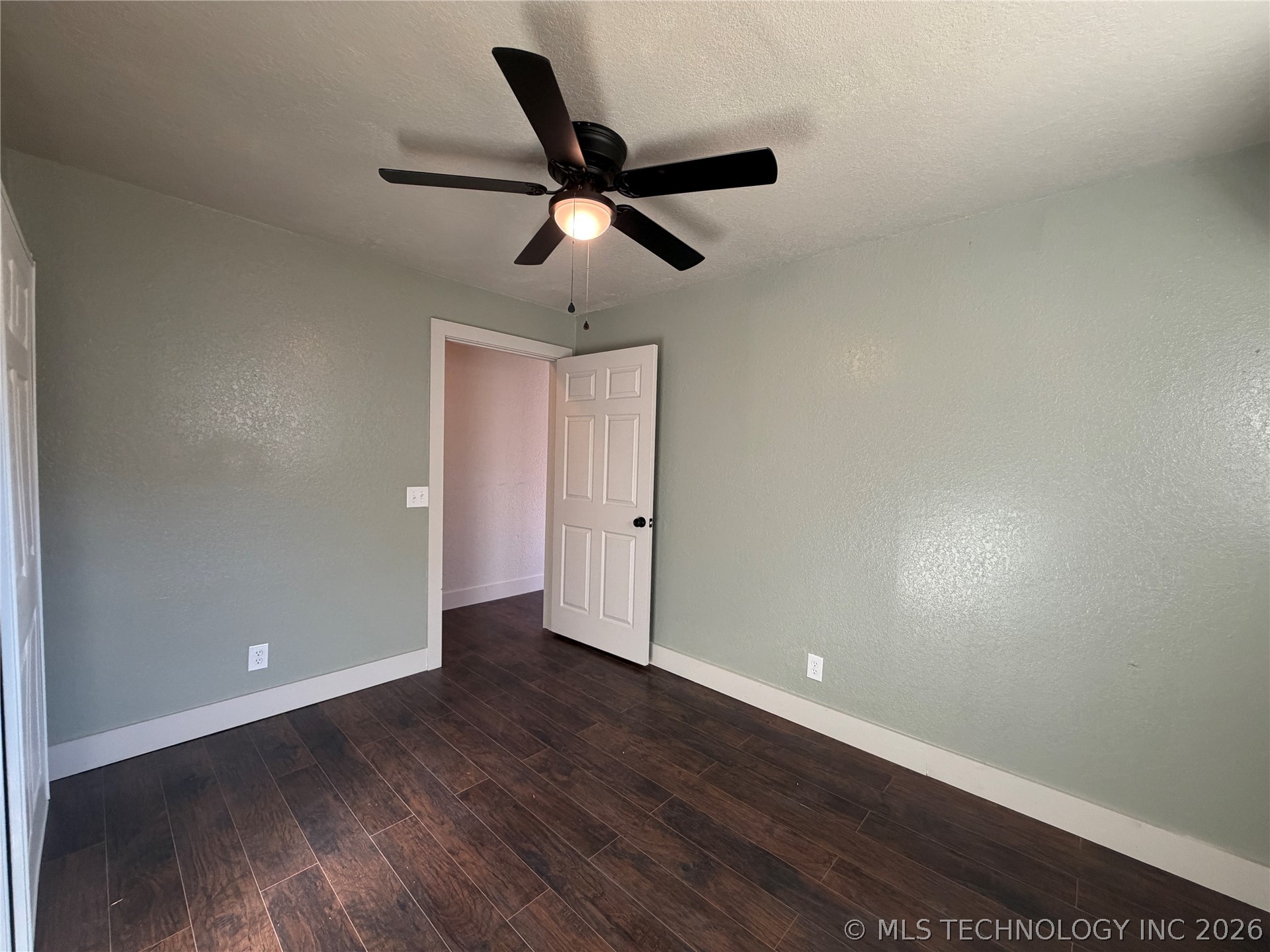 407 E Blair Avenue Property Photo 12