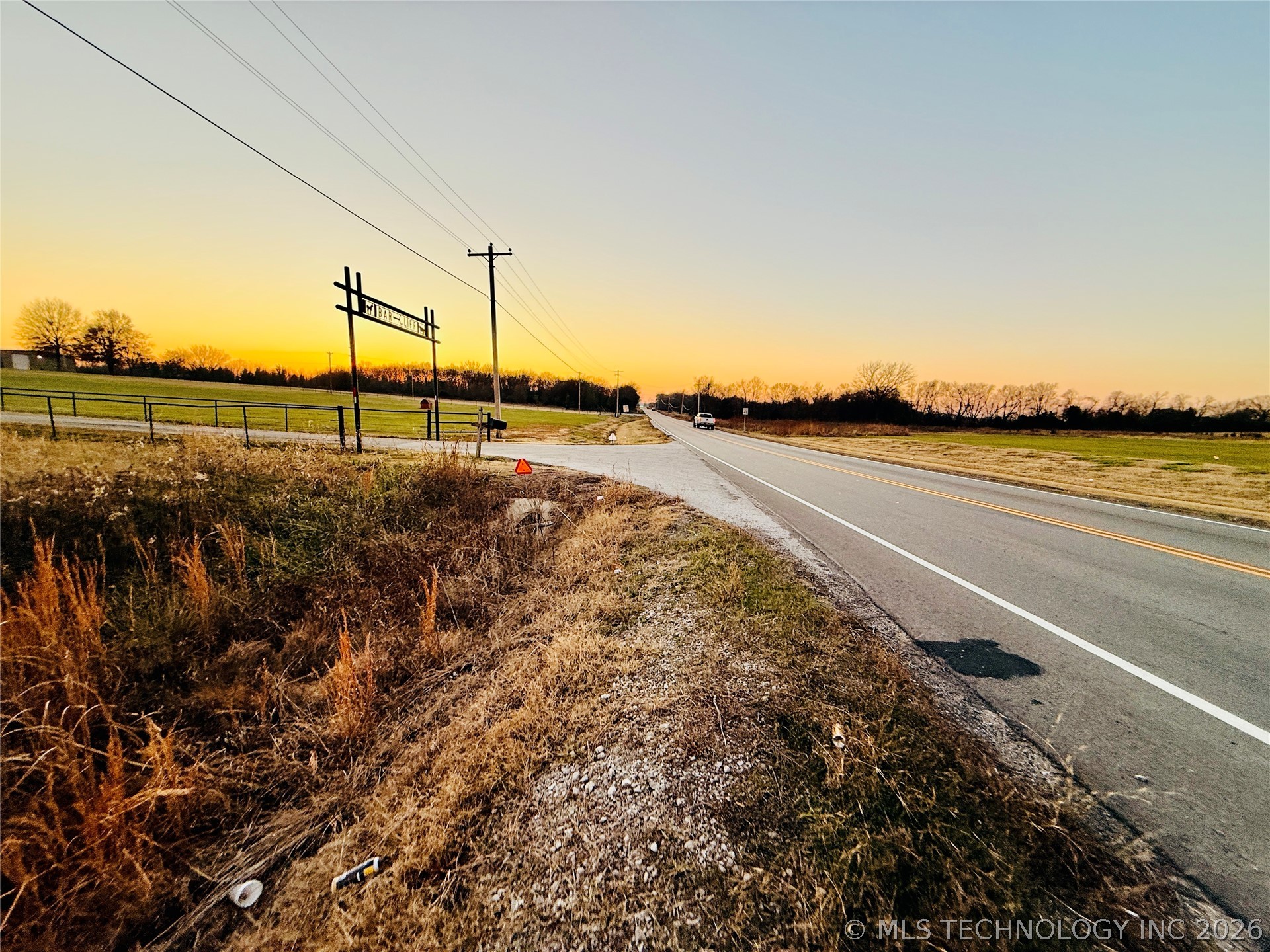 2927 E Holly Road Property Photo 14