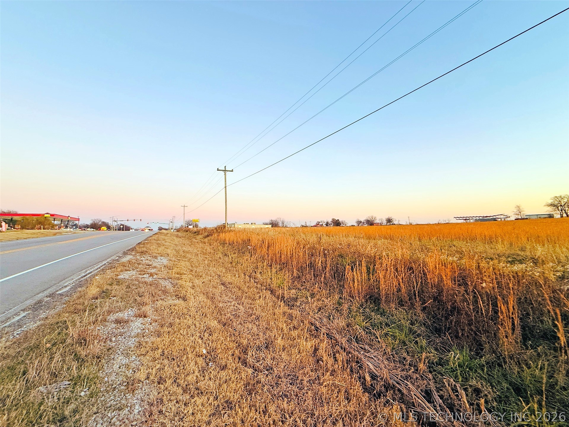 2927 E Holly Road Property Photo 15