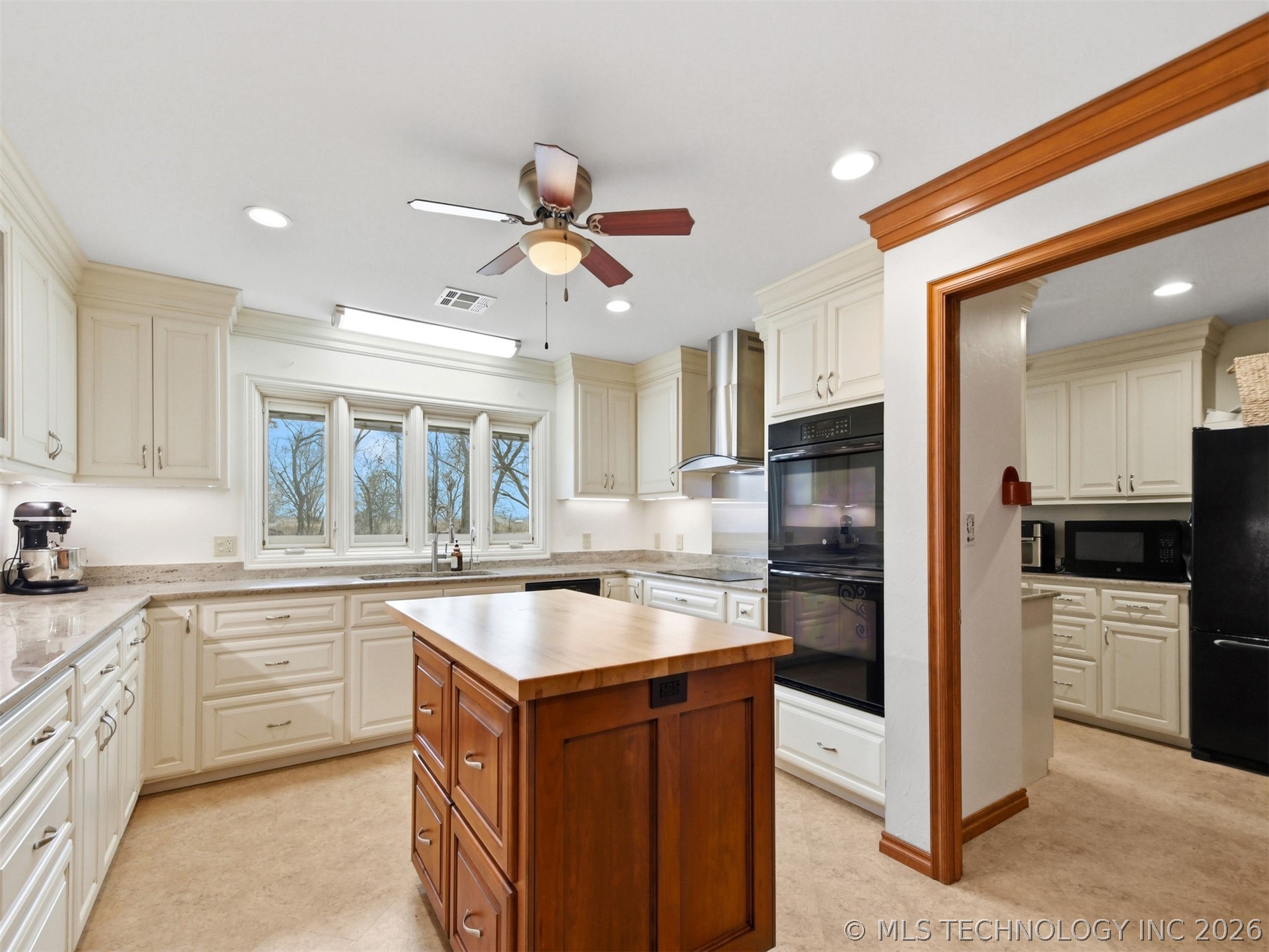 421 Bert Avenue Property Photo 7